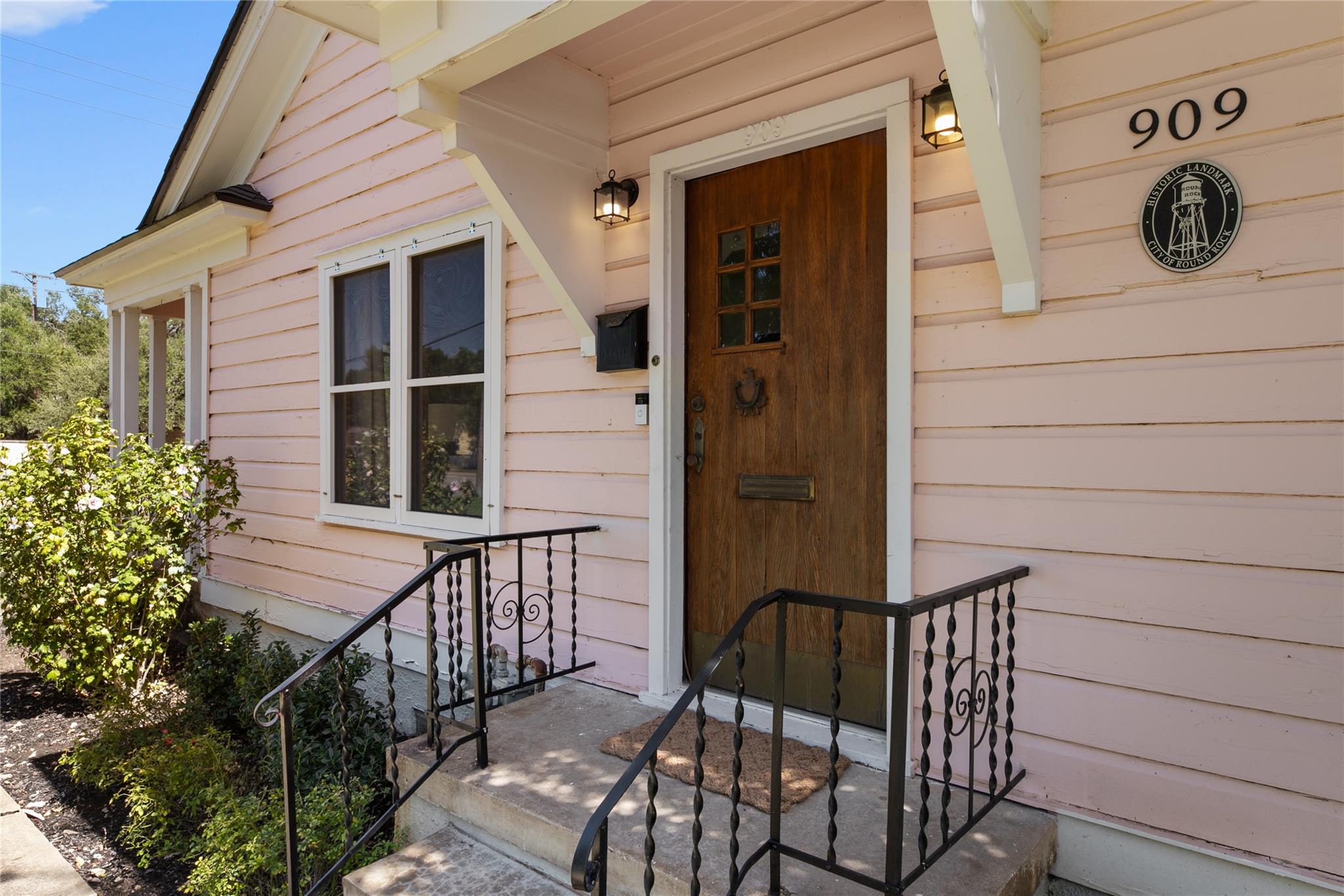 909 E Liberty Ave, photo 3