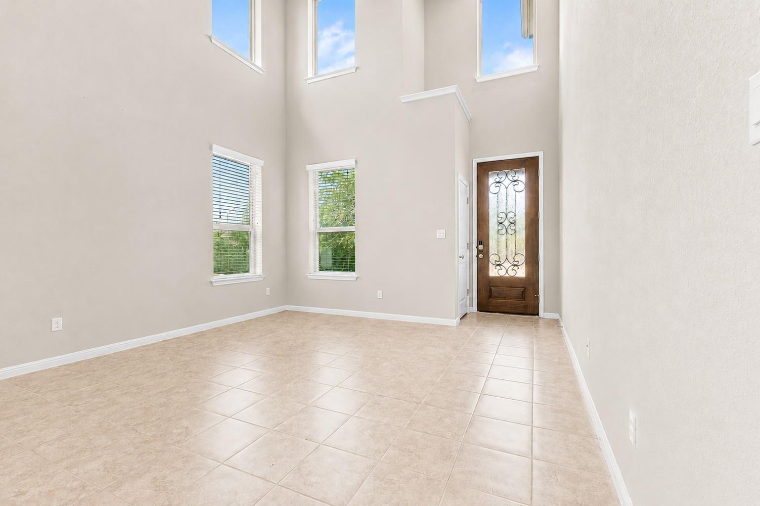 19028  Quebrada Dr, photo 10
