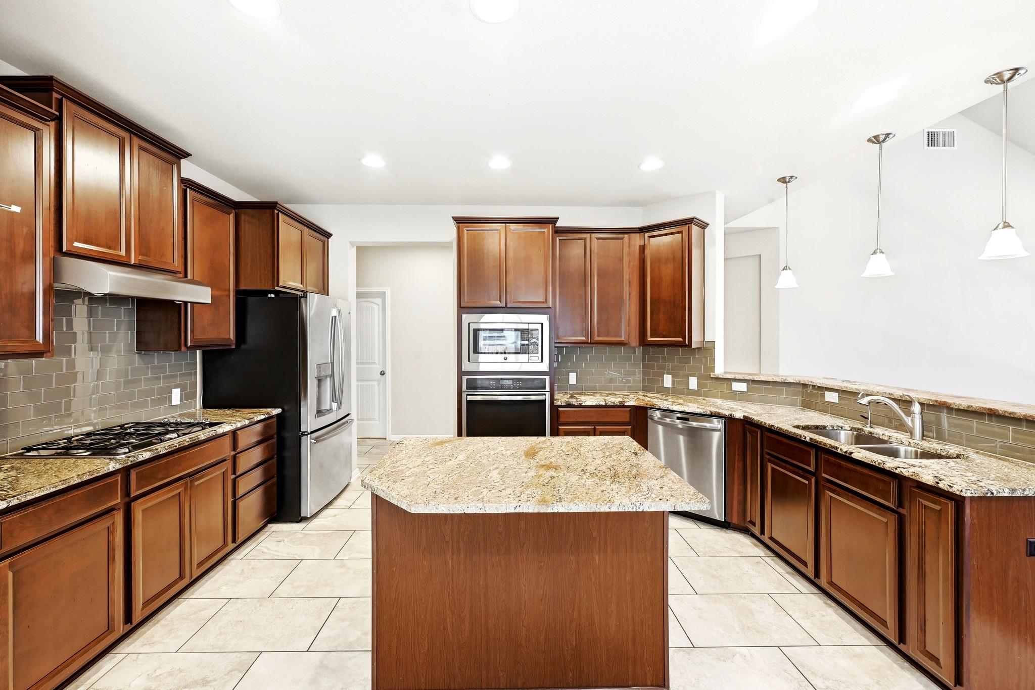 1217  Daylily Loop, photo 12