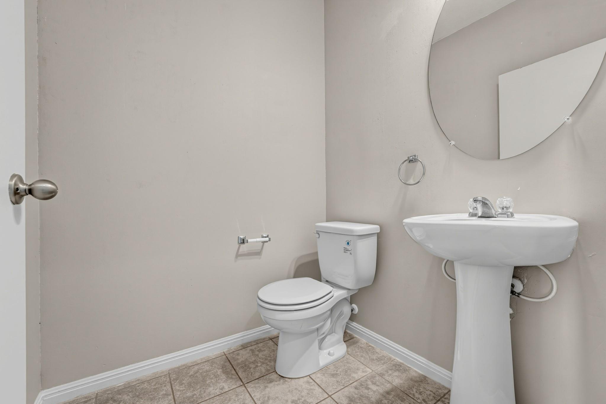 266  Twisted Oaks Ln, photo 11