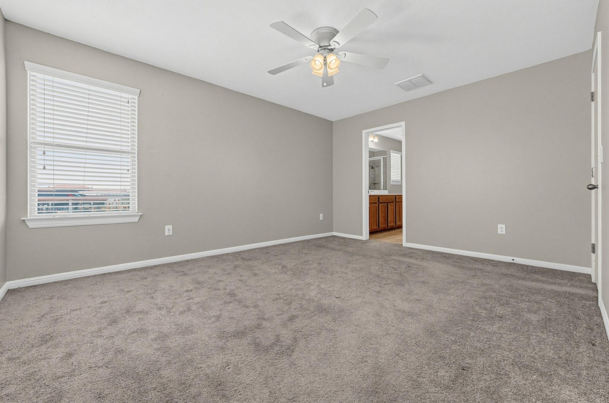 266  Twisted Oaks Ln, photo 12