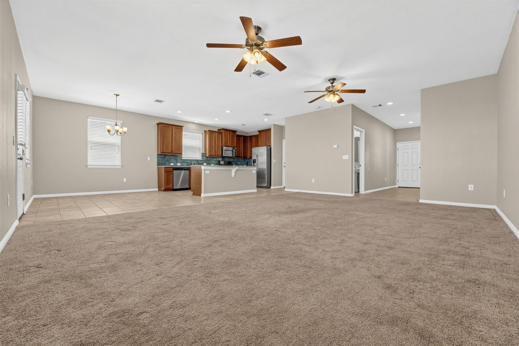 266  Twisted Oaks Ln, photo 4