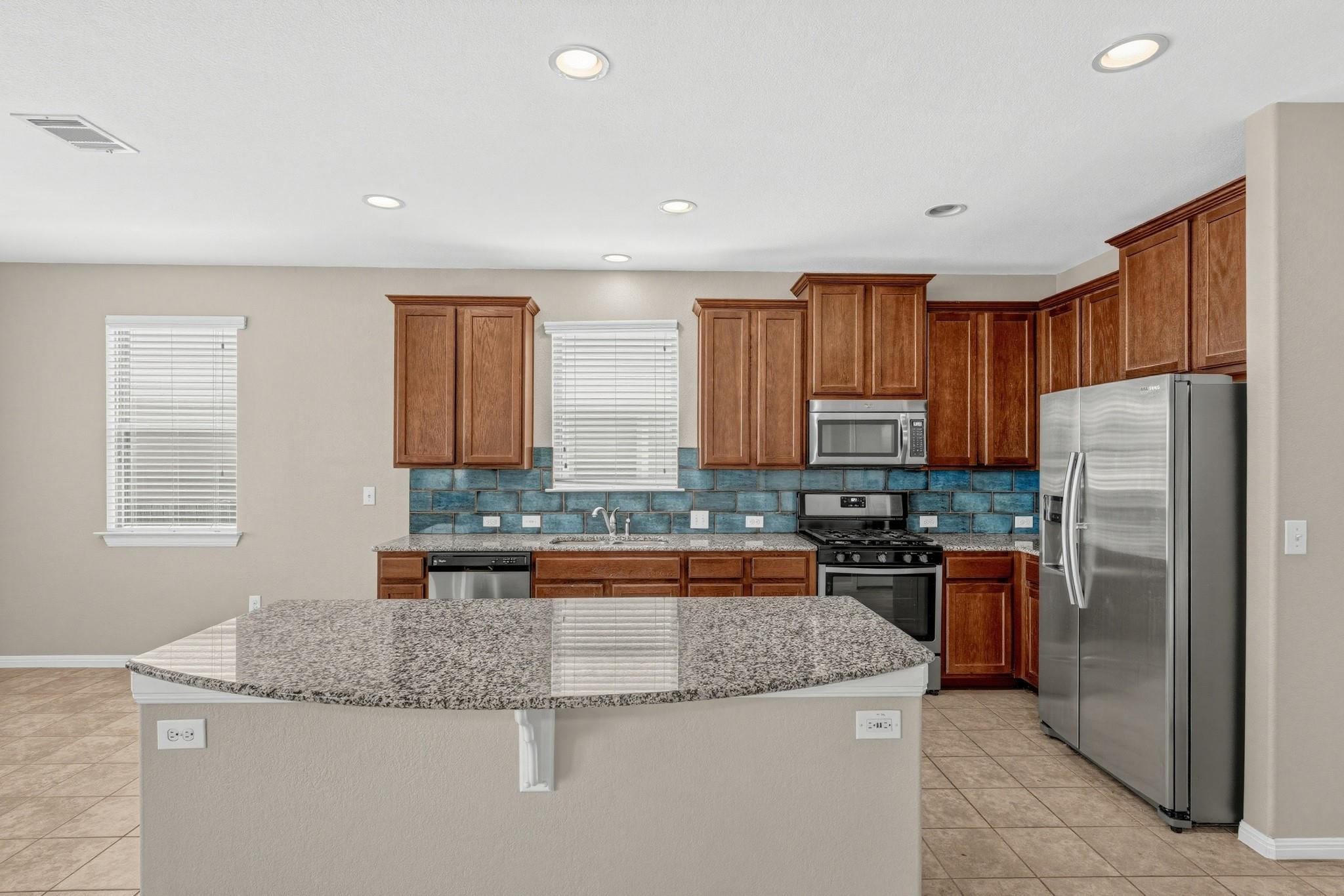 266  Twisted Oaks Ln, photo 8