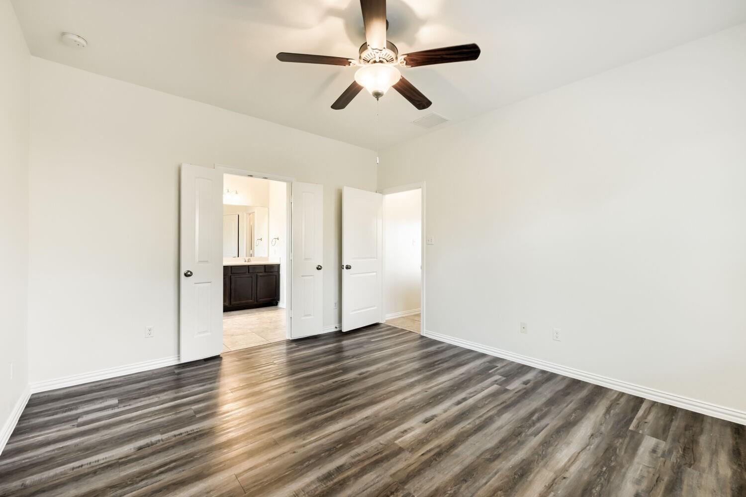 300  Shale Cir, photo 4