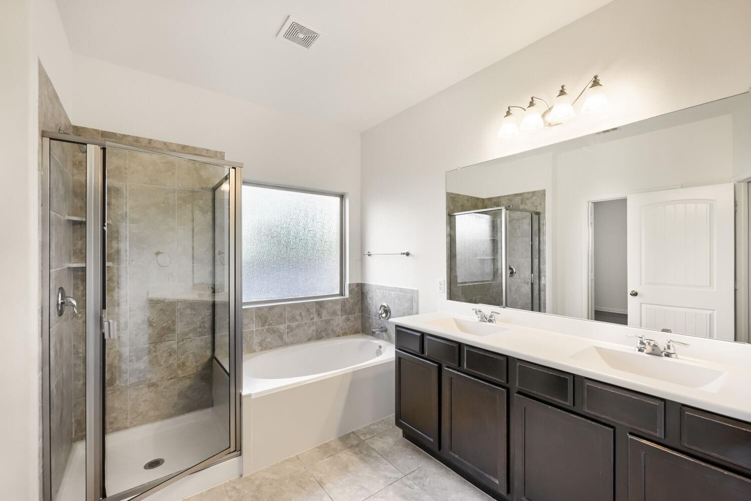 300  Shale Cir, photo 5