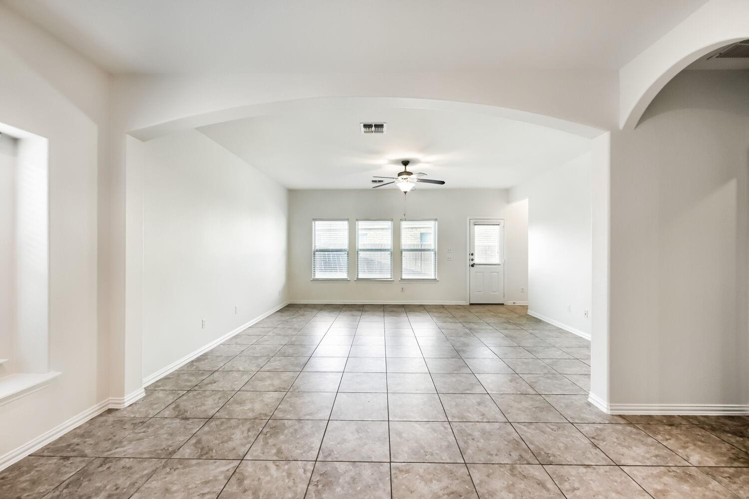300  Shale Cir, photo 7