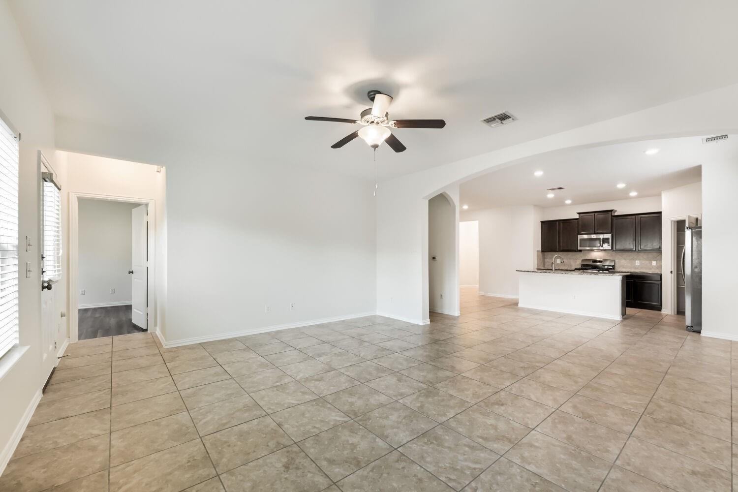 300  Shale Cir, photo 8