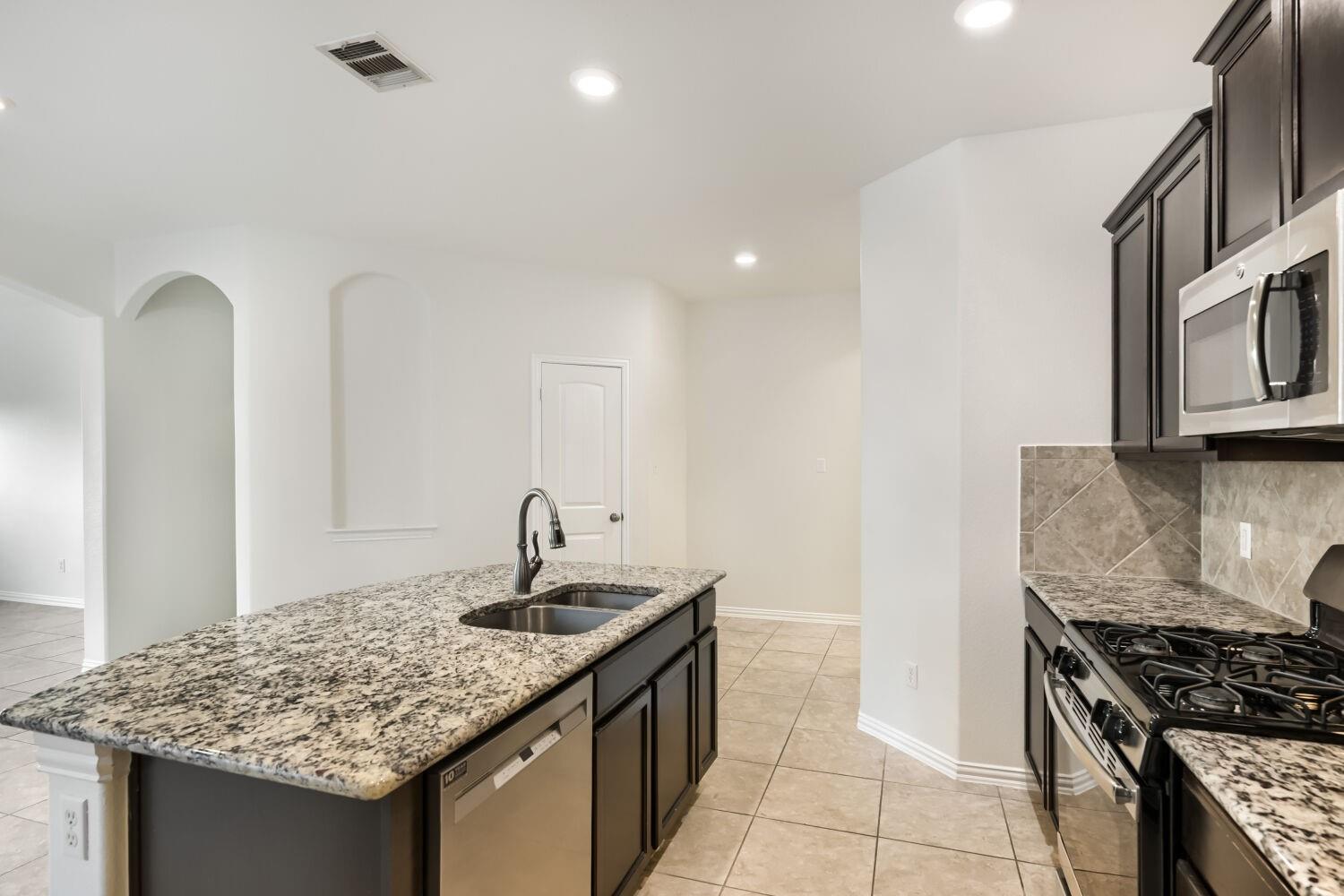 300  Shale Cir, photo 10