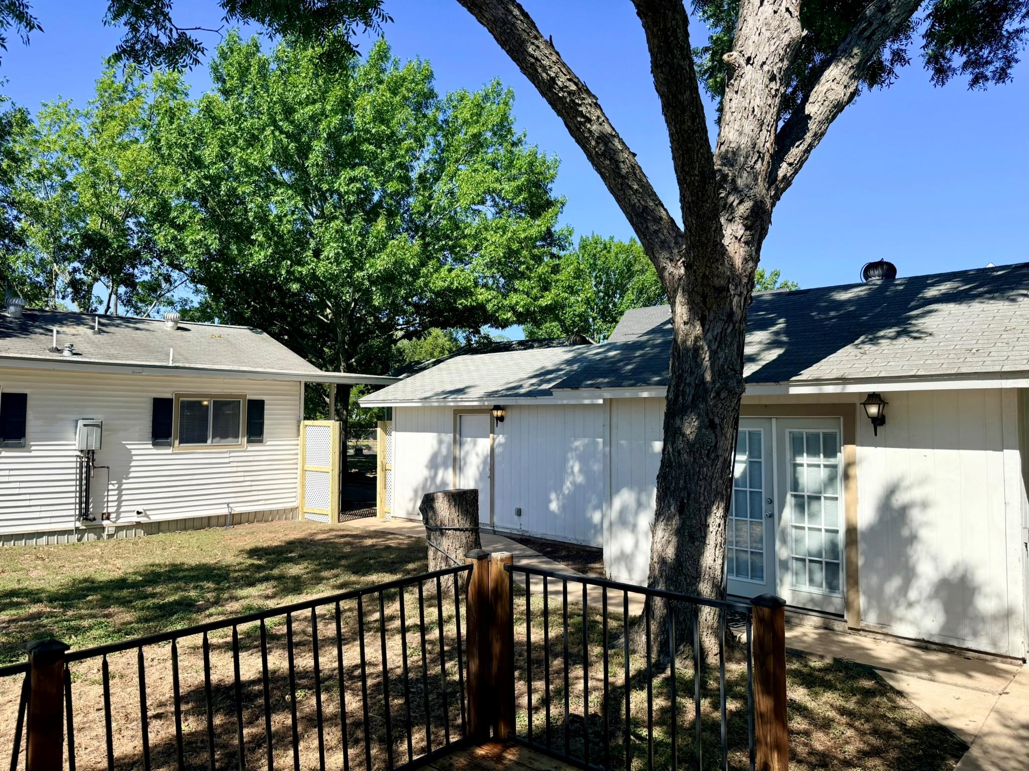 404  Normandy St, photo 11