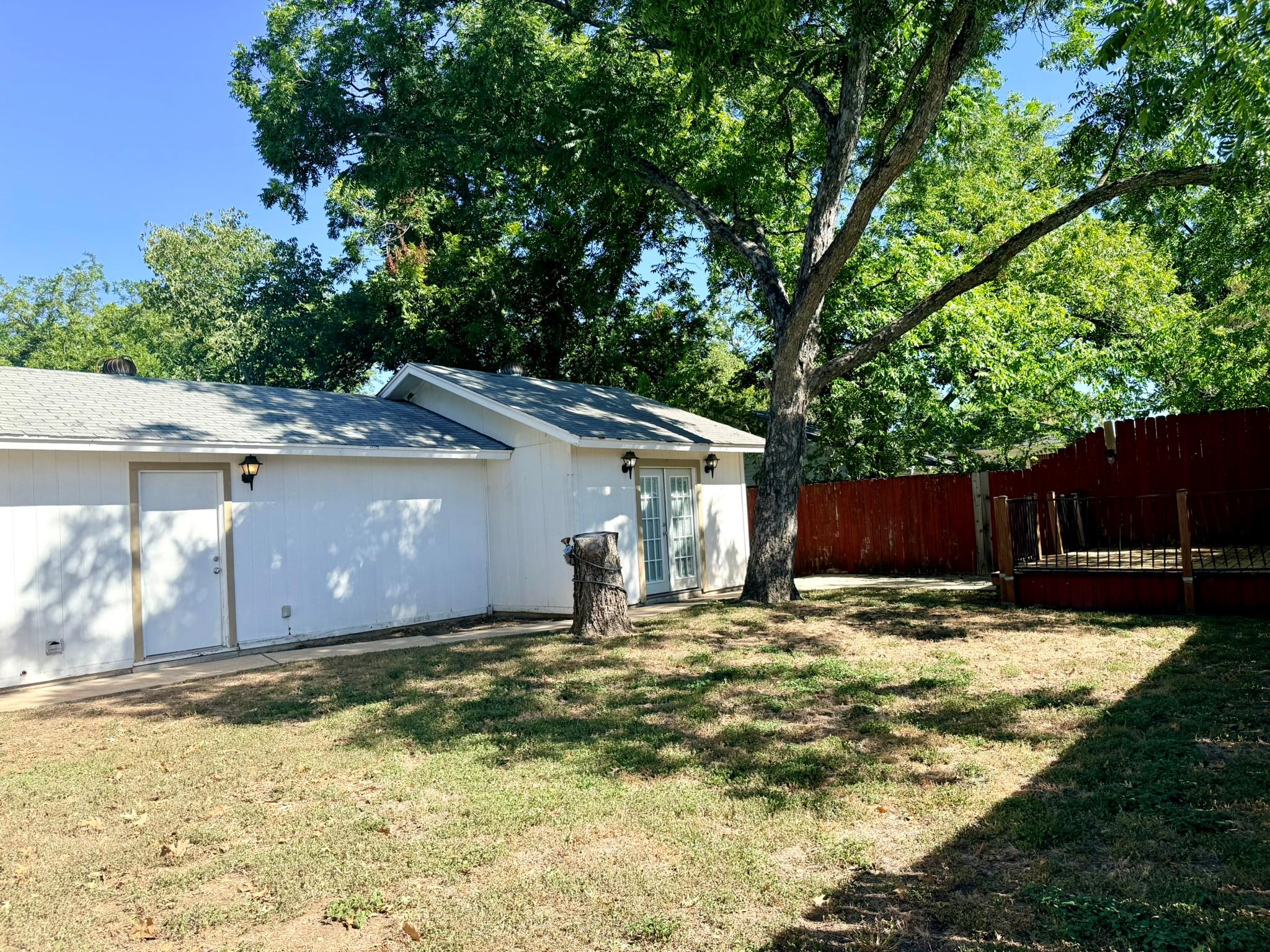 404  Normandy St, photo 8