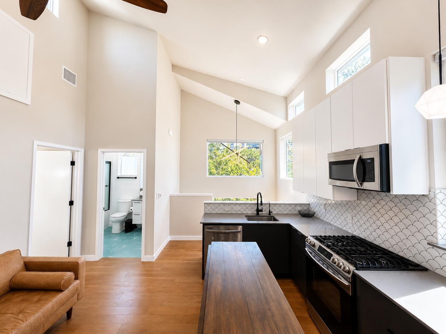 913  Duncan Ln  #201, photo 2