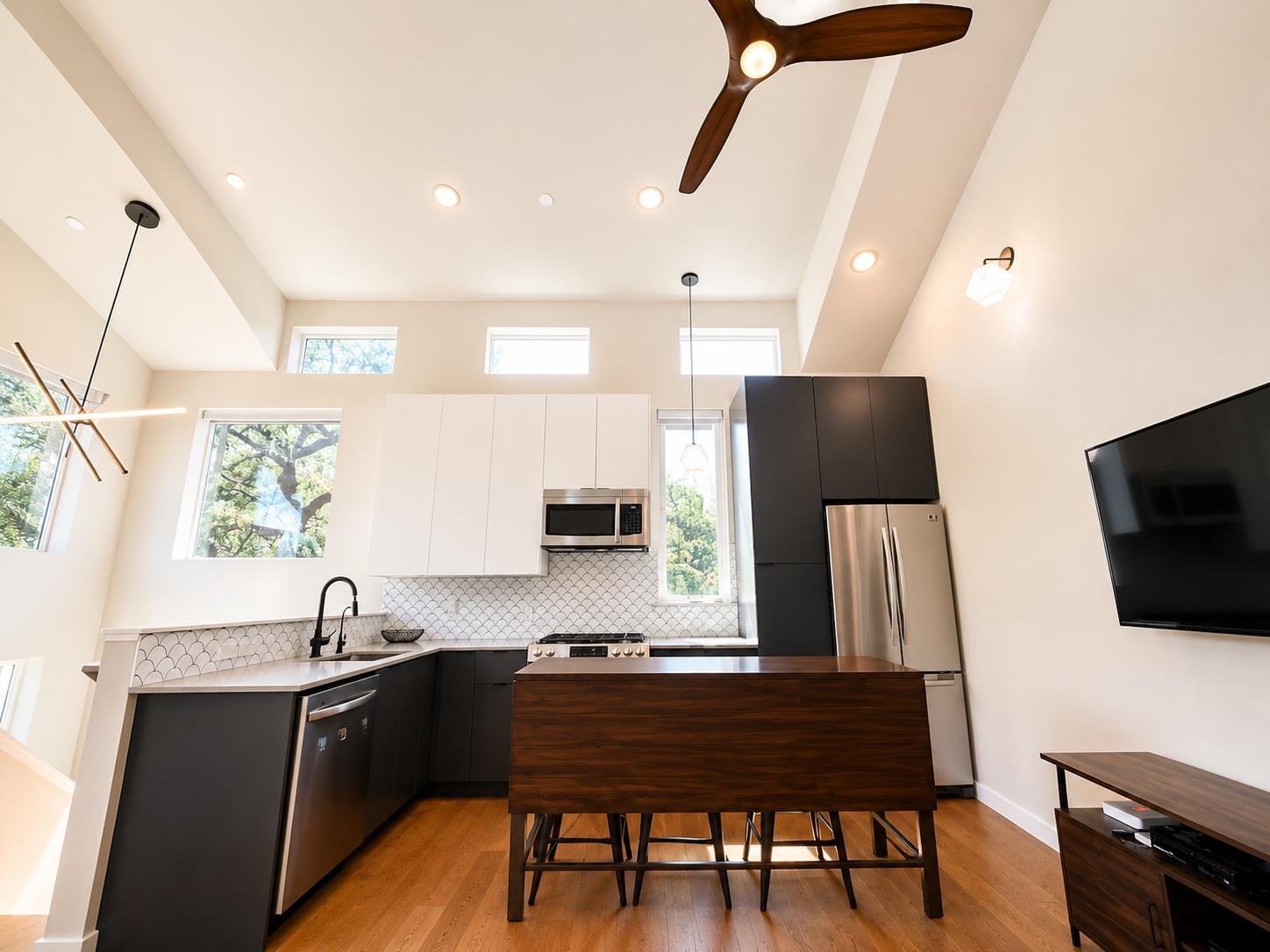 913  Duncan Ln  #201, photo 5