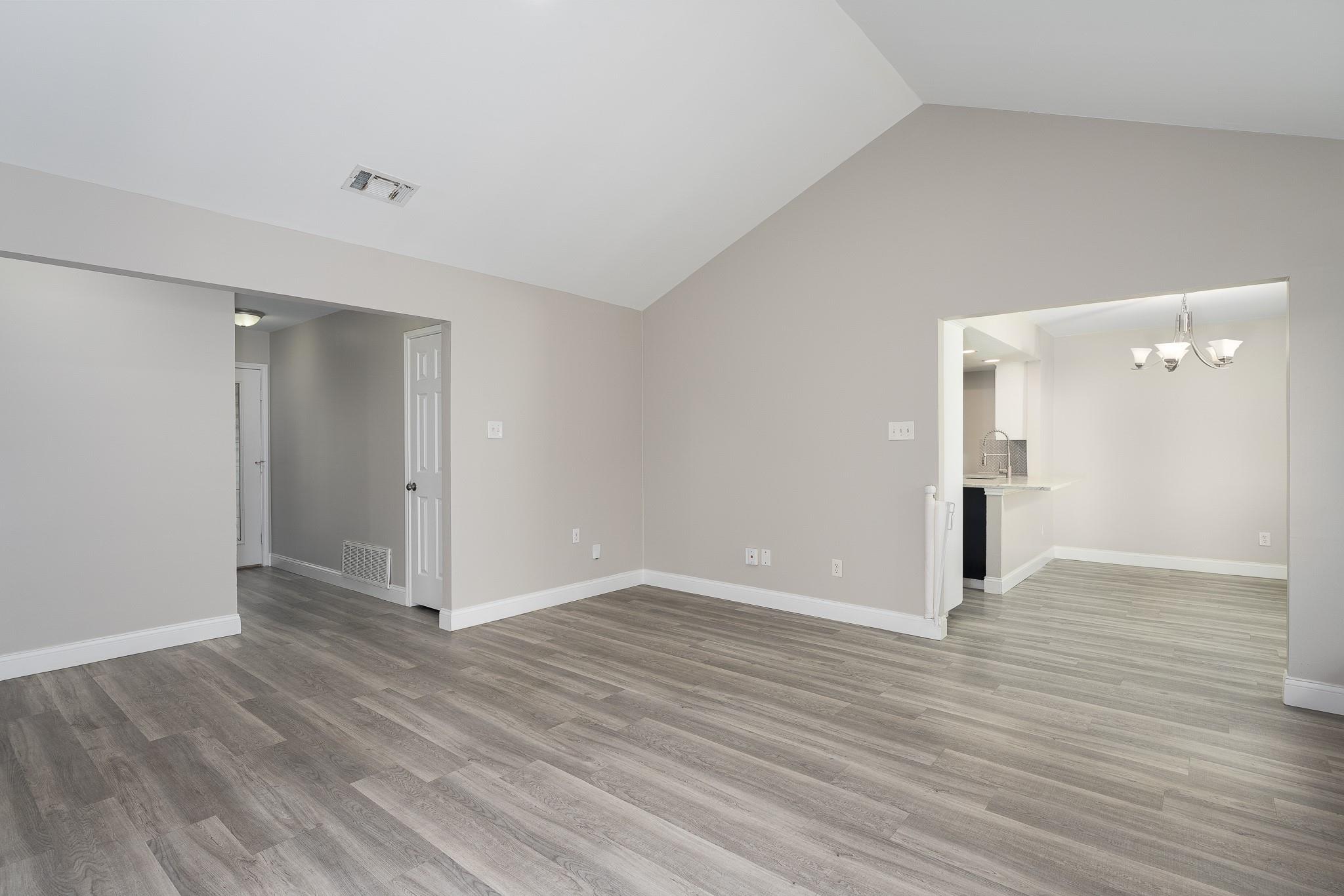 1201  Wayne Dr, photo 11