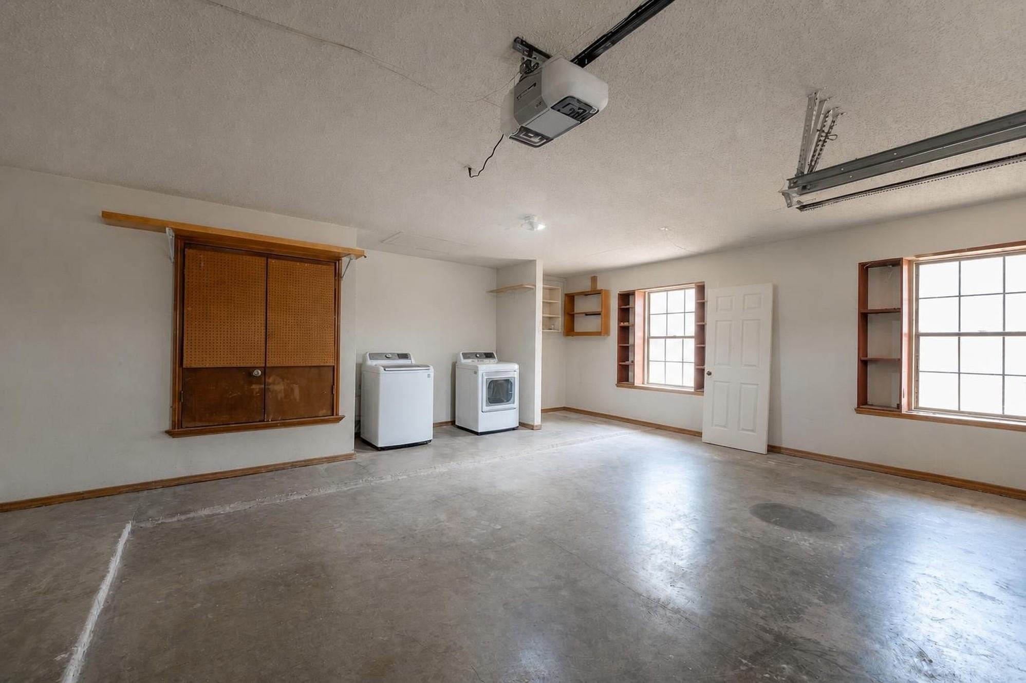 1201  Wayne Dr, photo 6