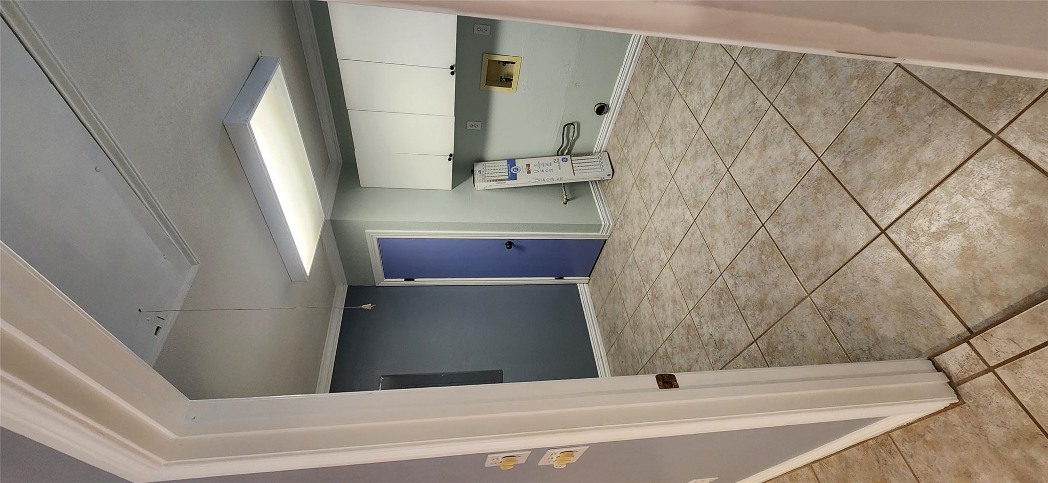 302  Julie St, photo 9