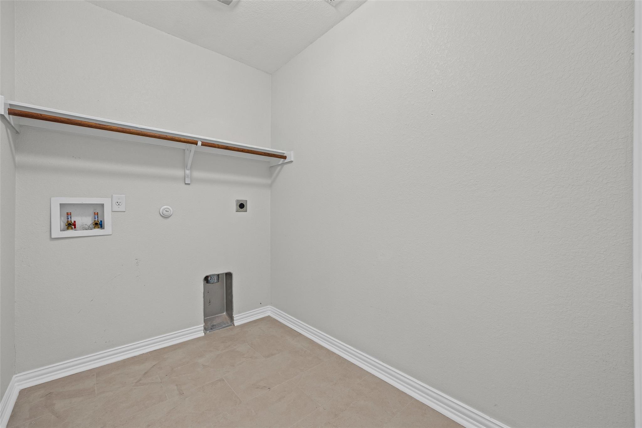 229  Wicker Park Way, photo 8