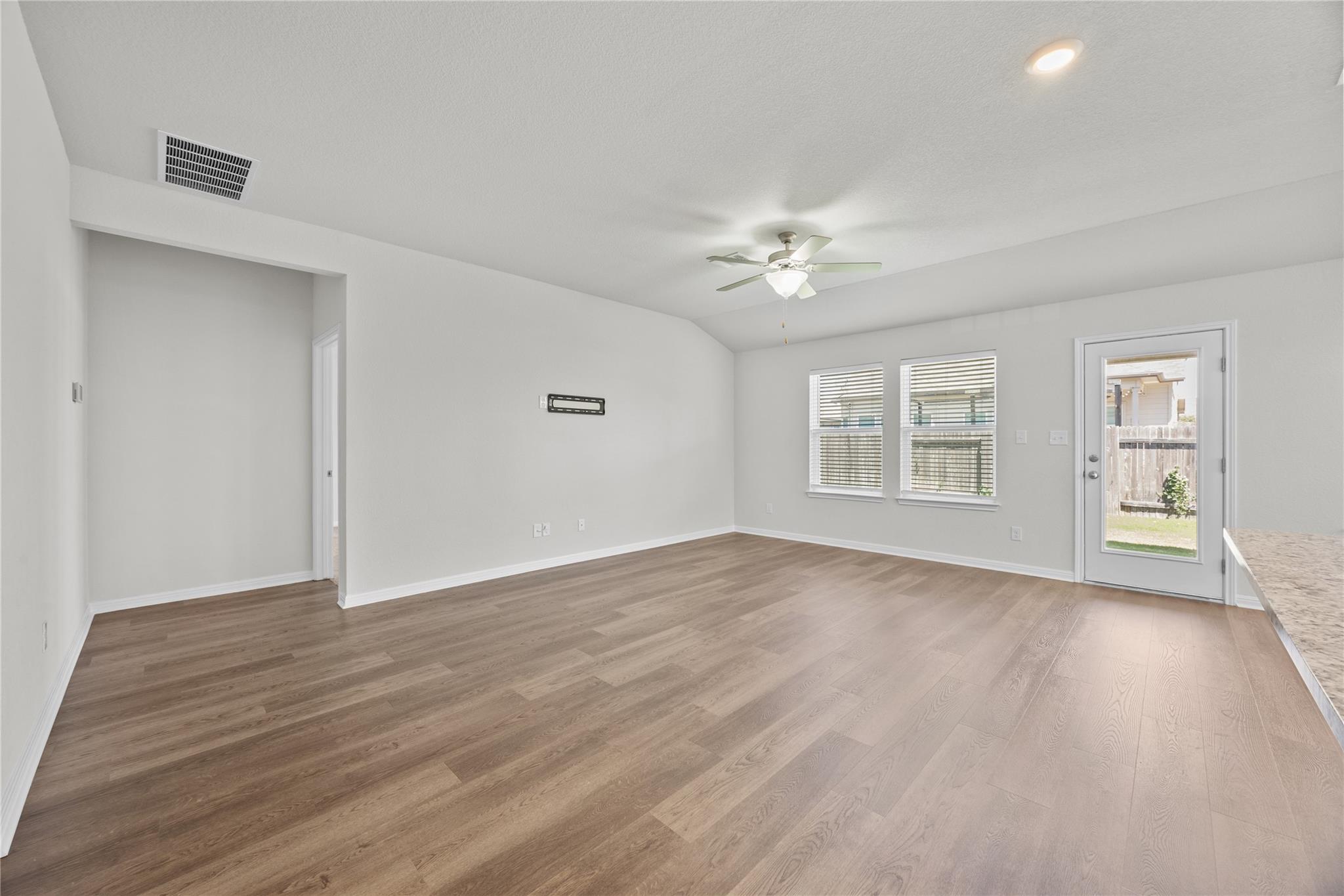 413  Windy Reed Rd, photo 4