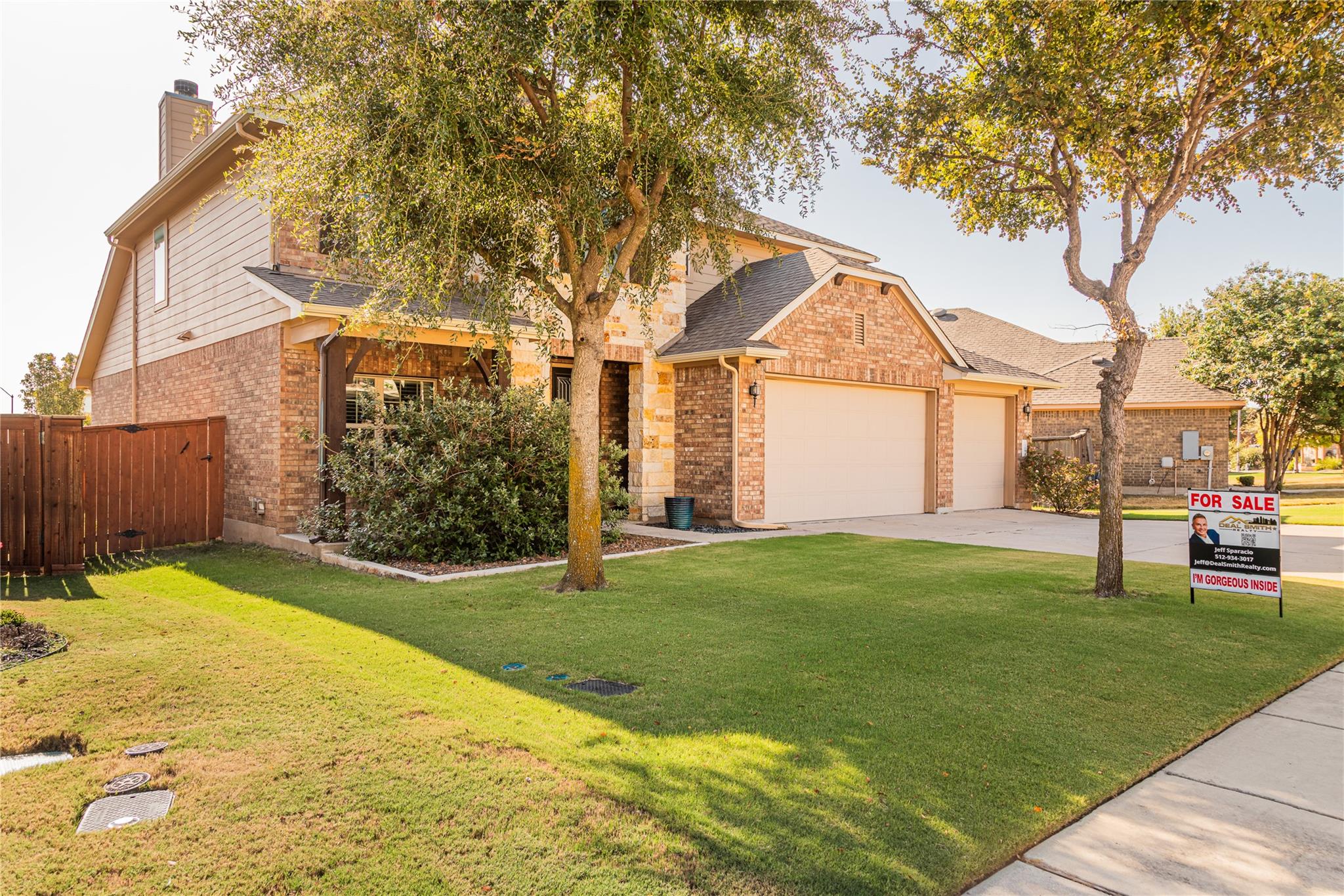 1309  Daylily Loop, photo 3