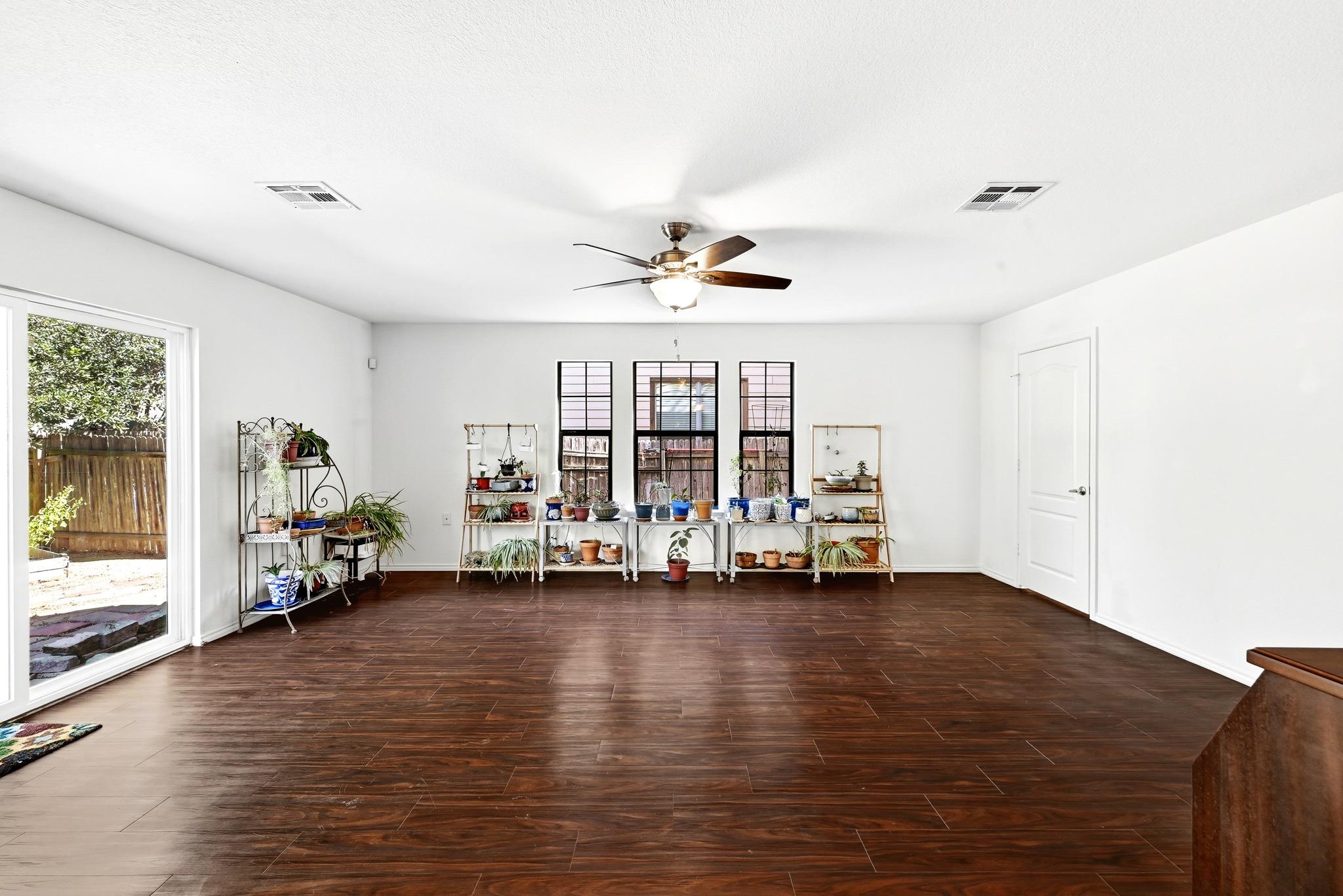 7908  Running Water Dr, photo 9