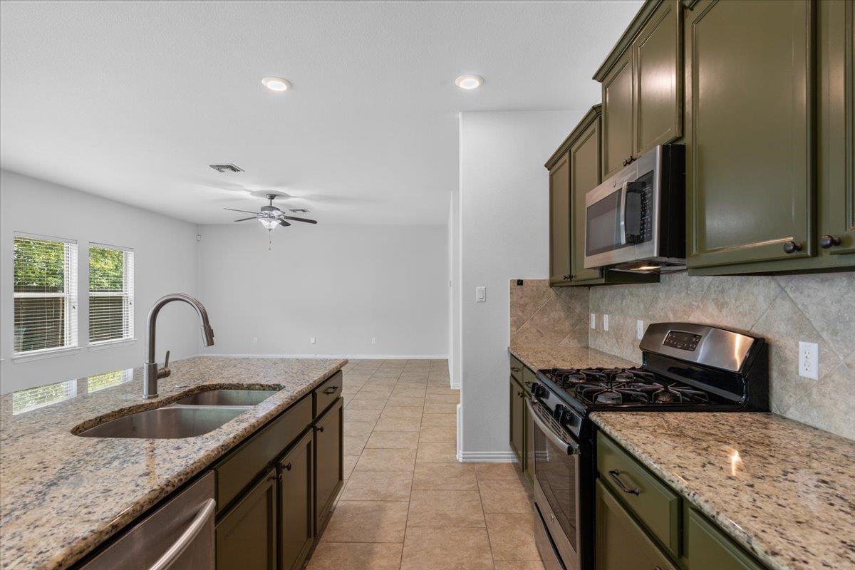 249  Shale Cir, photo 10