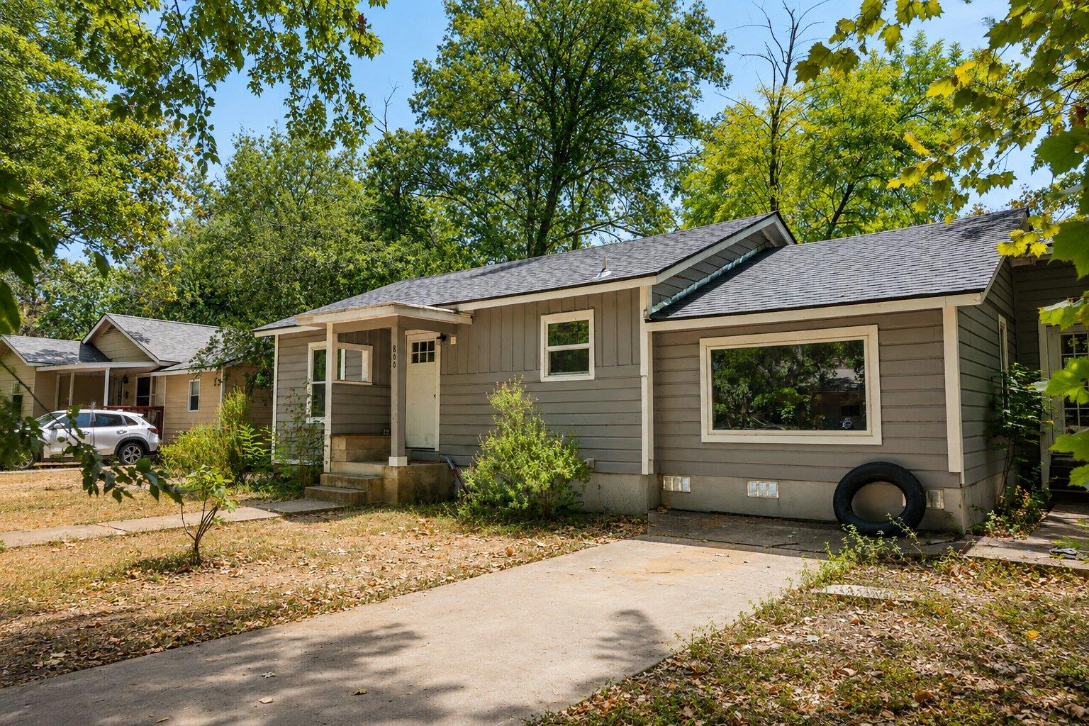 800  Barbara Dr, photo 2