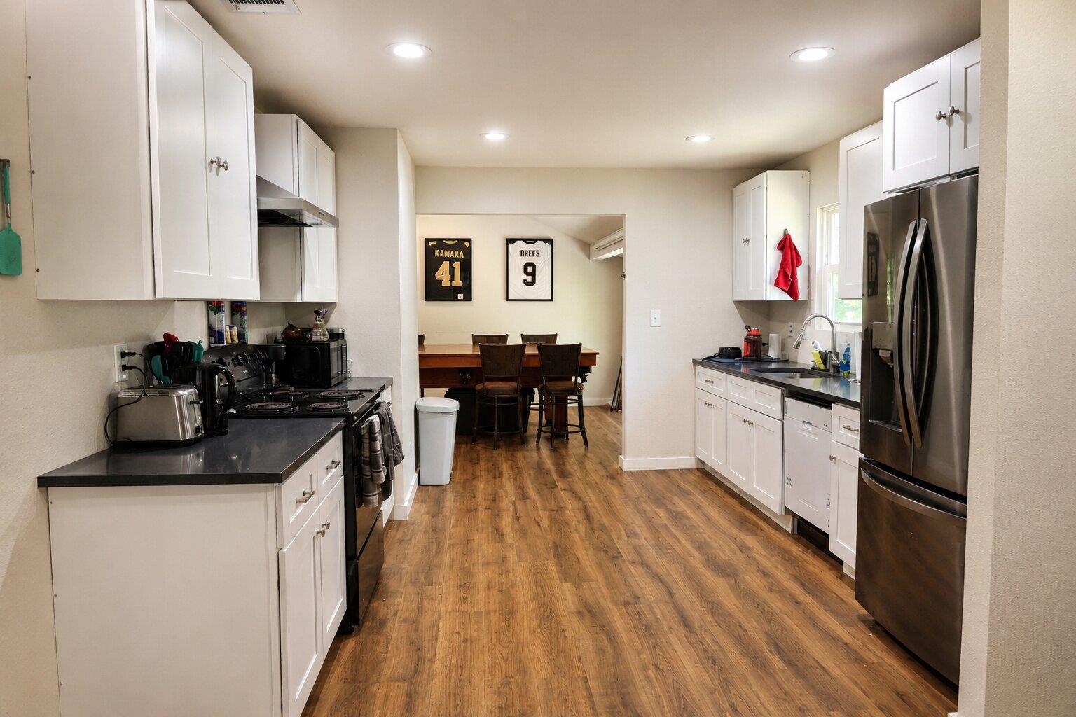 800  Barbara Dr, photo 8
