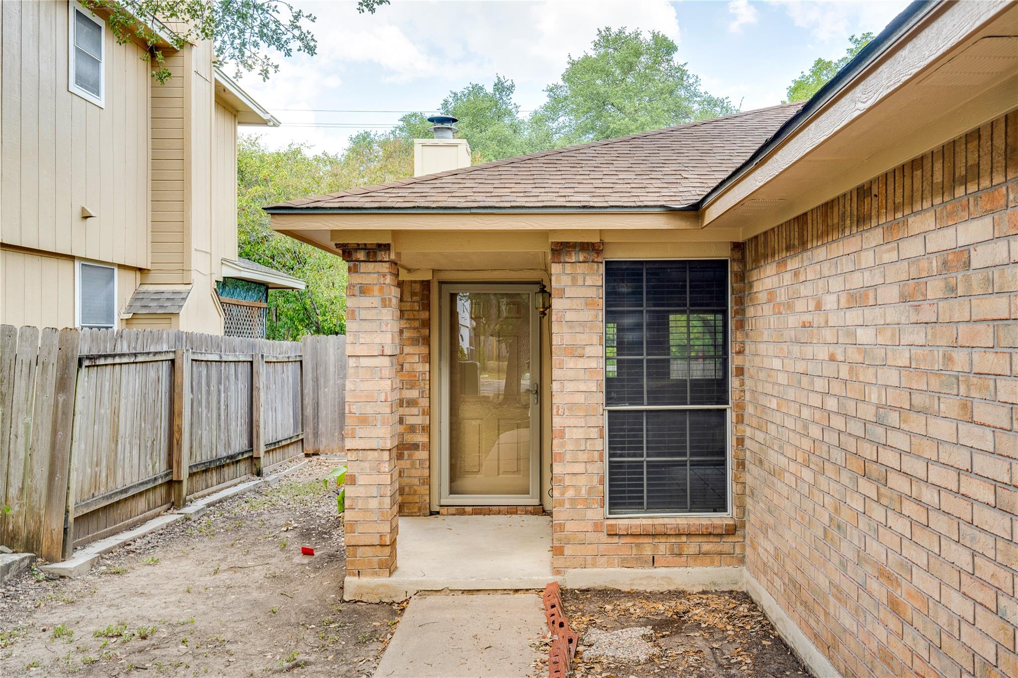 1404  Wheatfall Ln, photo 2