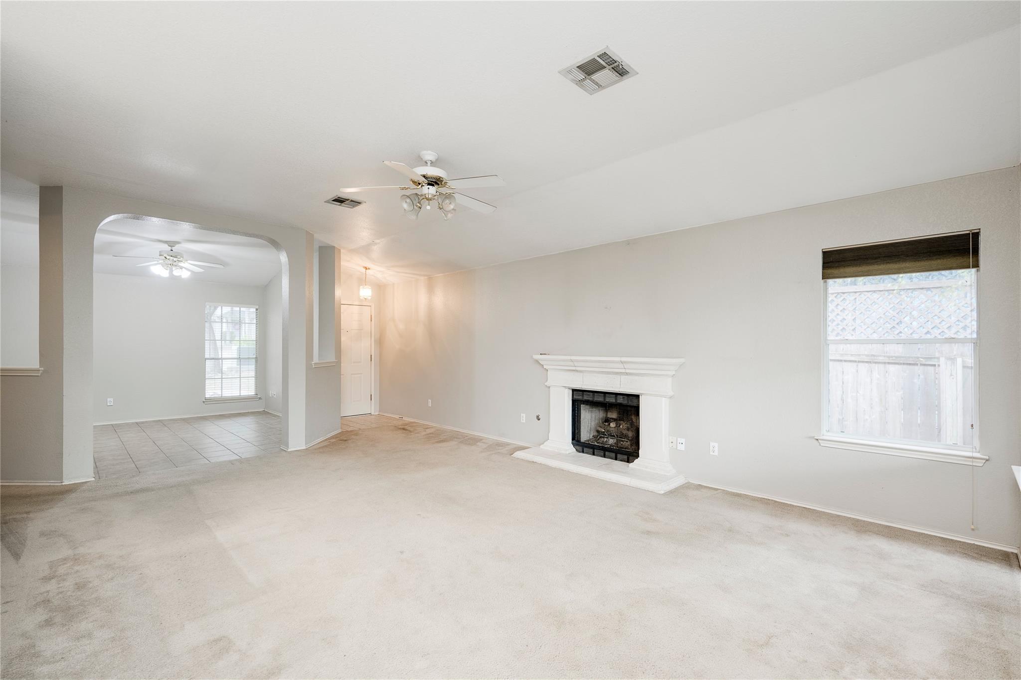 1404  Wheatfall Ln, photo 3