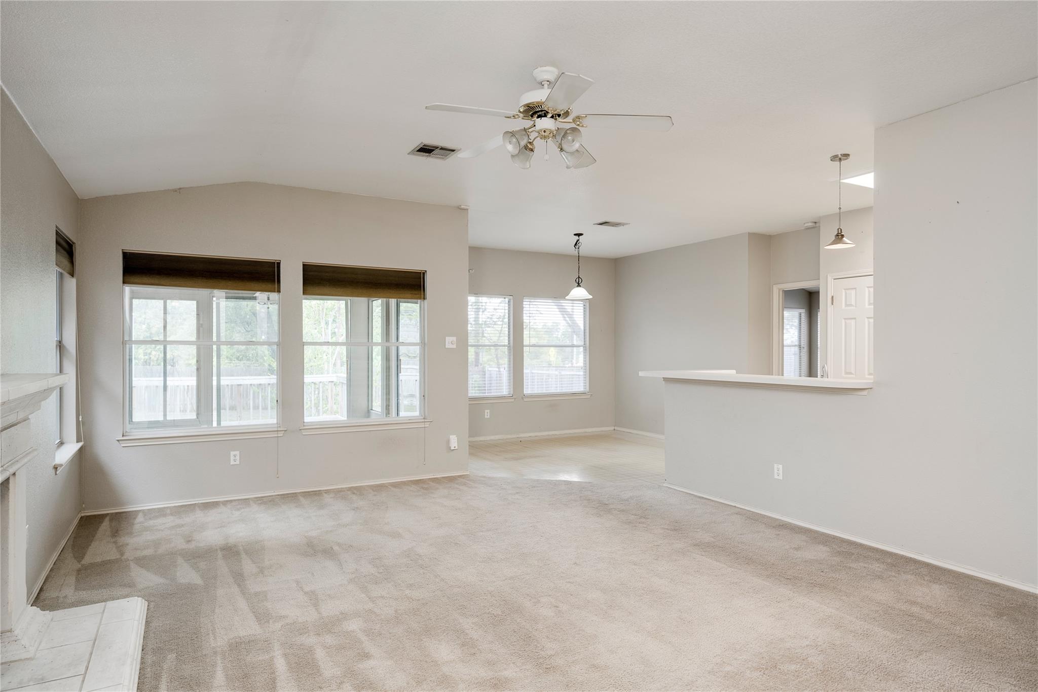 1404  Wheatfall Ln, photo 4