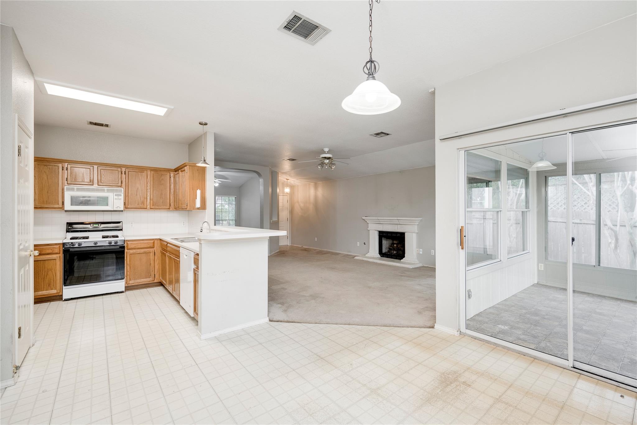 1404  Wheatfall Ln, photo 10