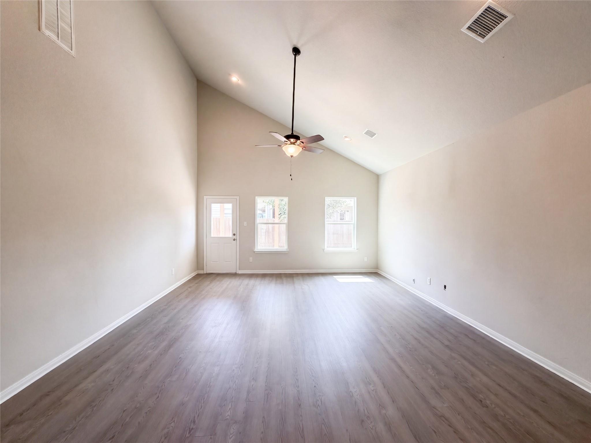 1508  Ferryman Dr, photo 3