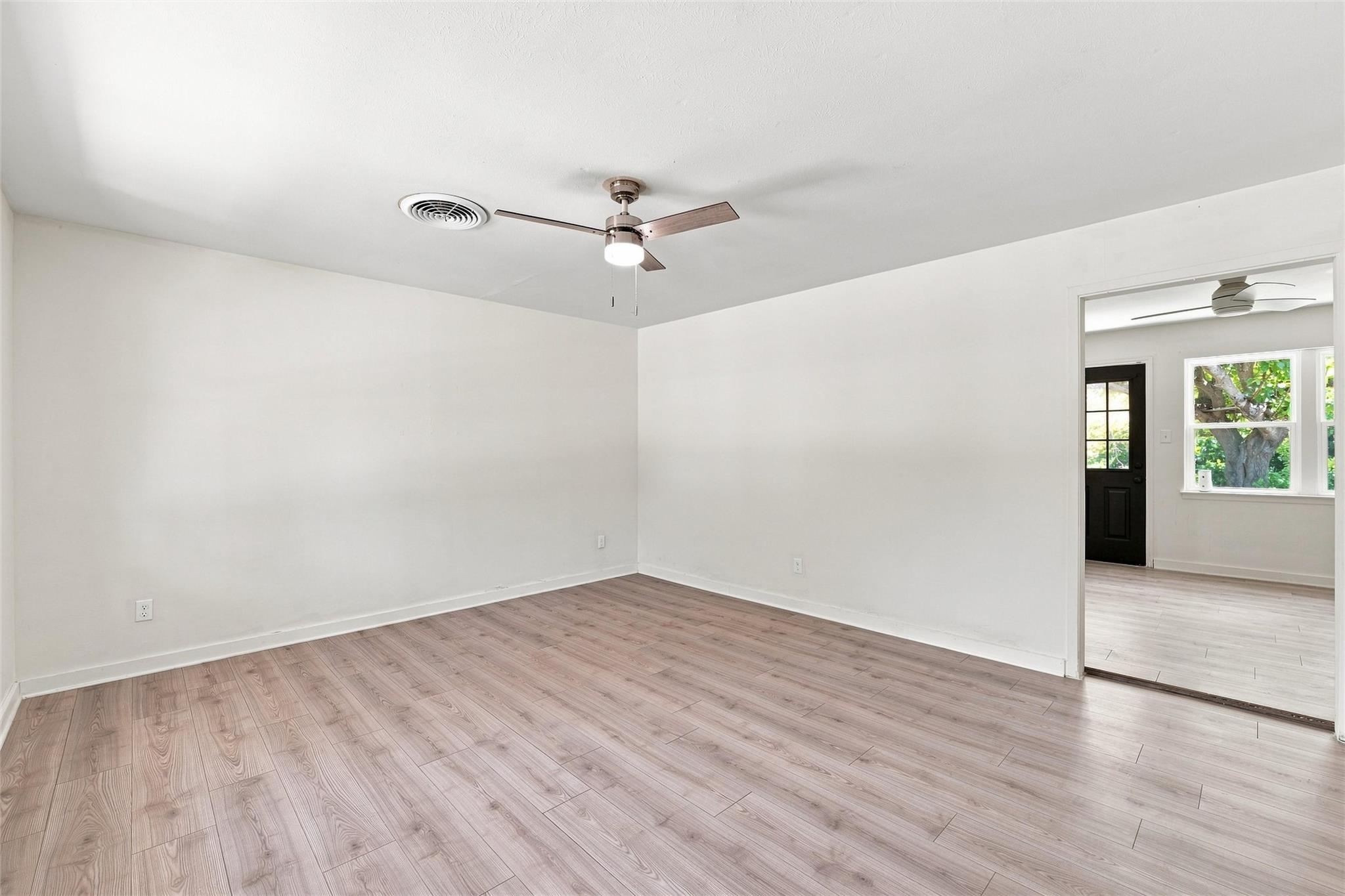 1508  Bowie Ct, photo 3