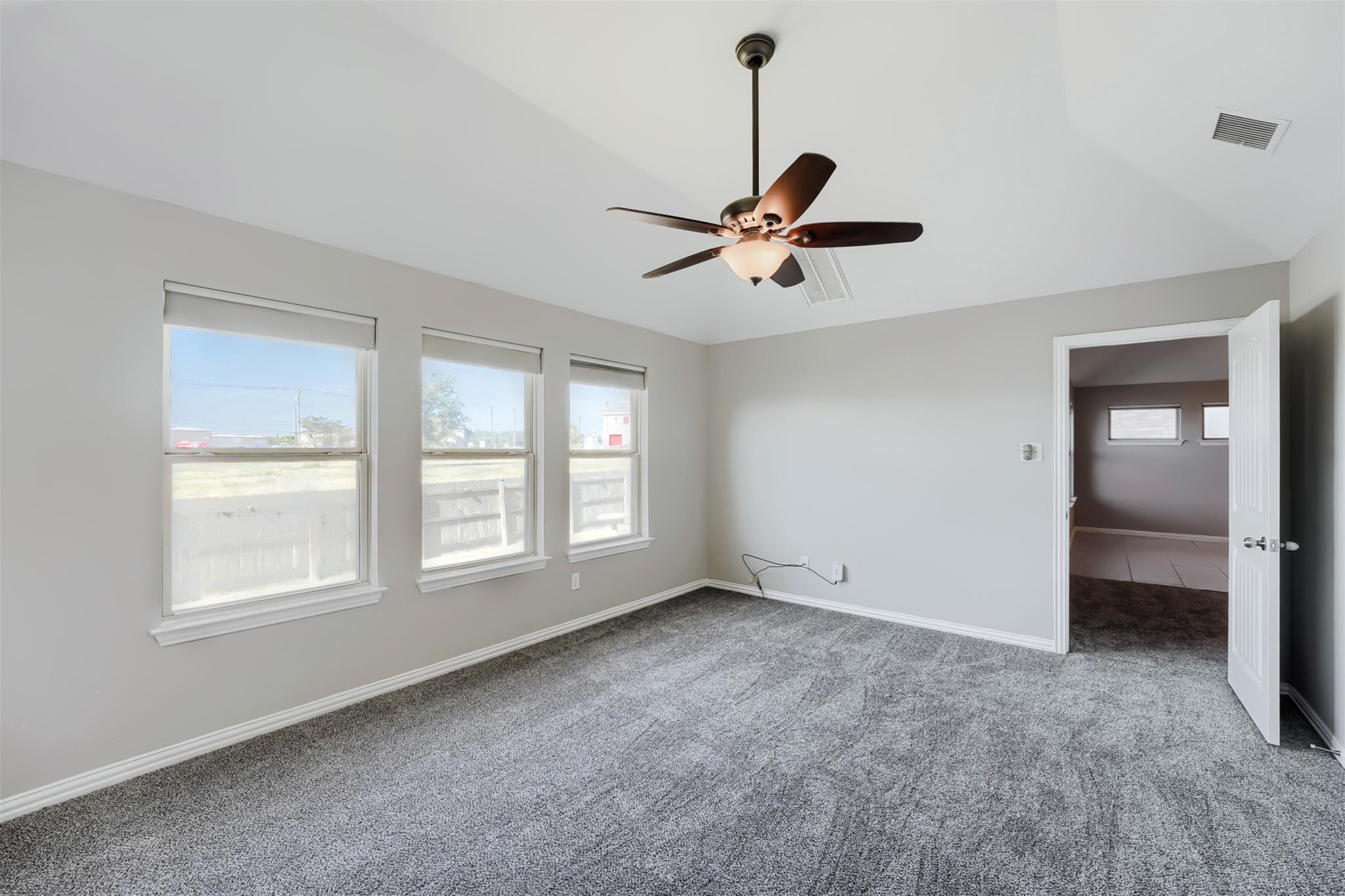 5636  Corsica Loop, photo 12