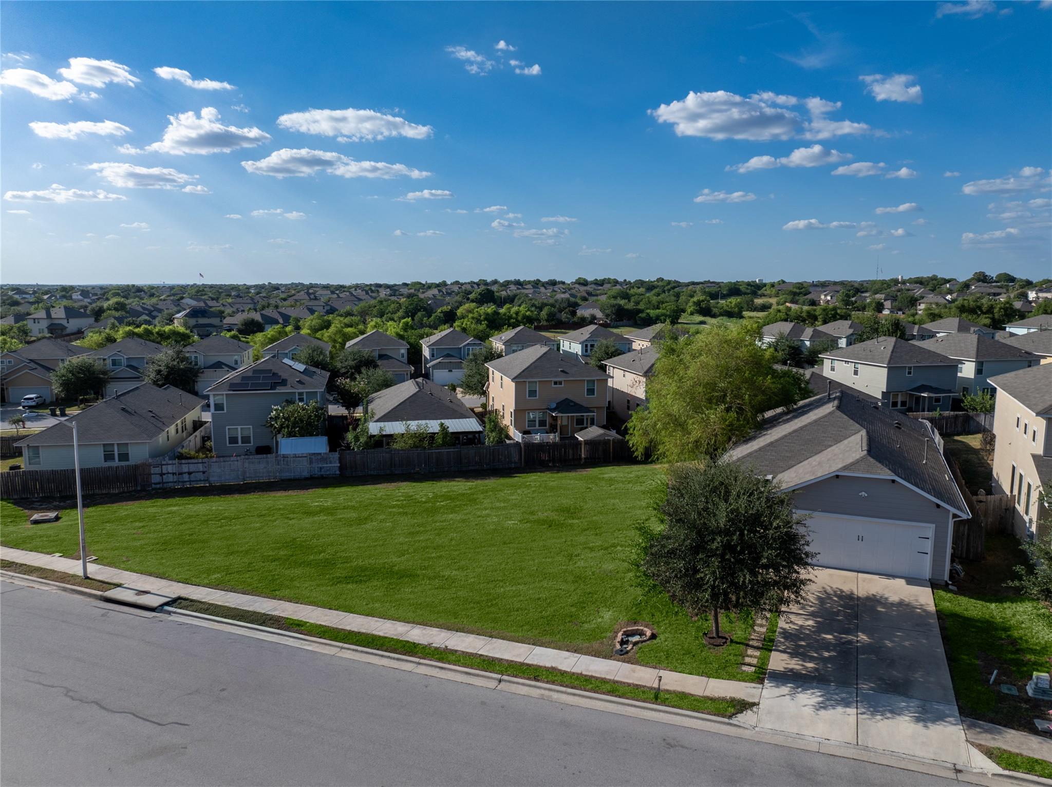 326  Pearl Way, photo 3