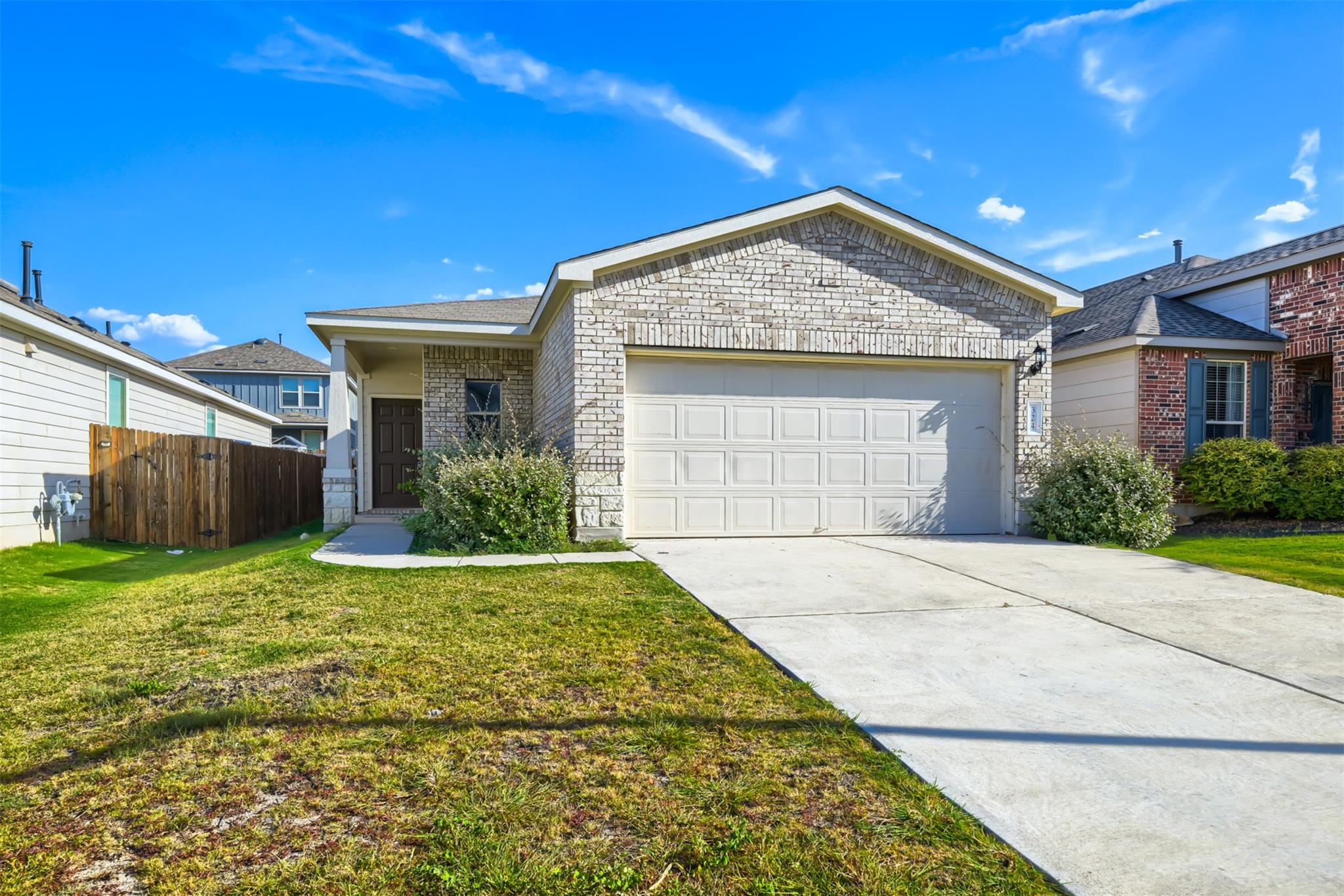 324  Harper Ln, photo 2