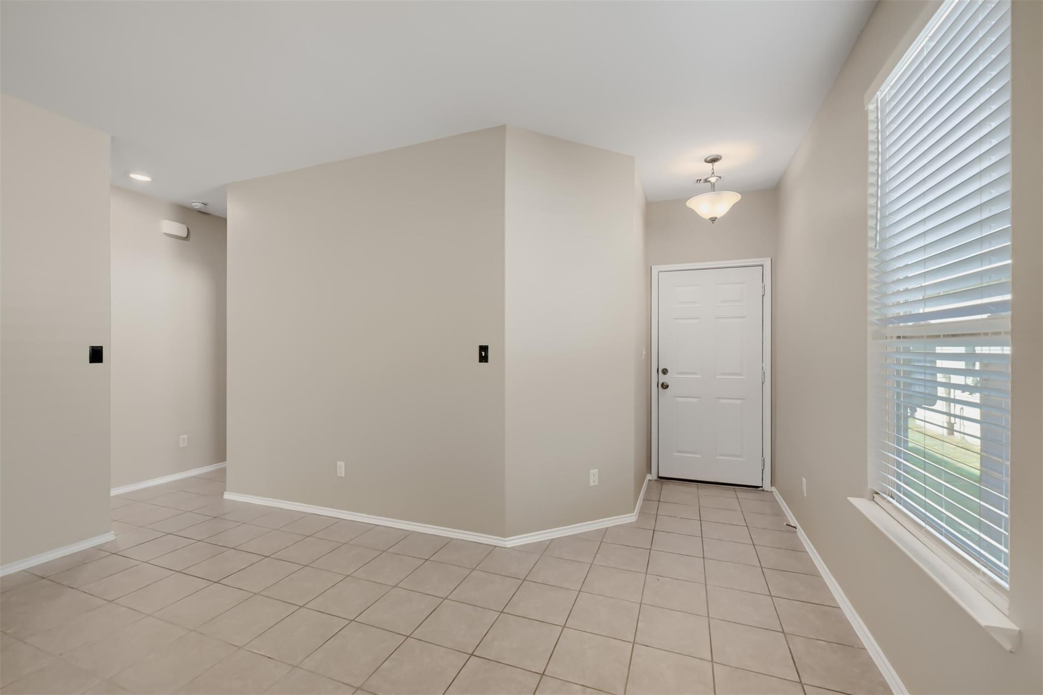 324  Harper Ln, photo 4