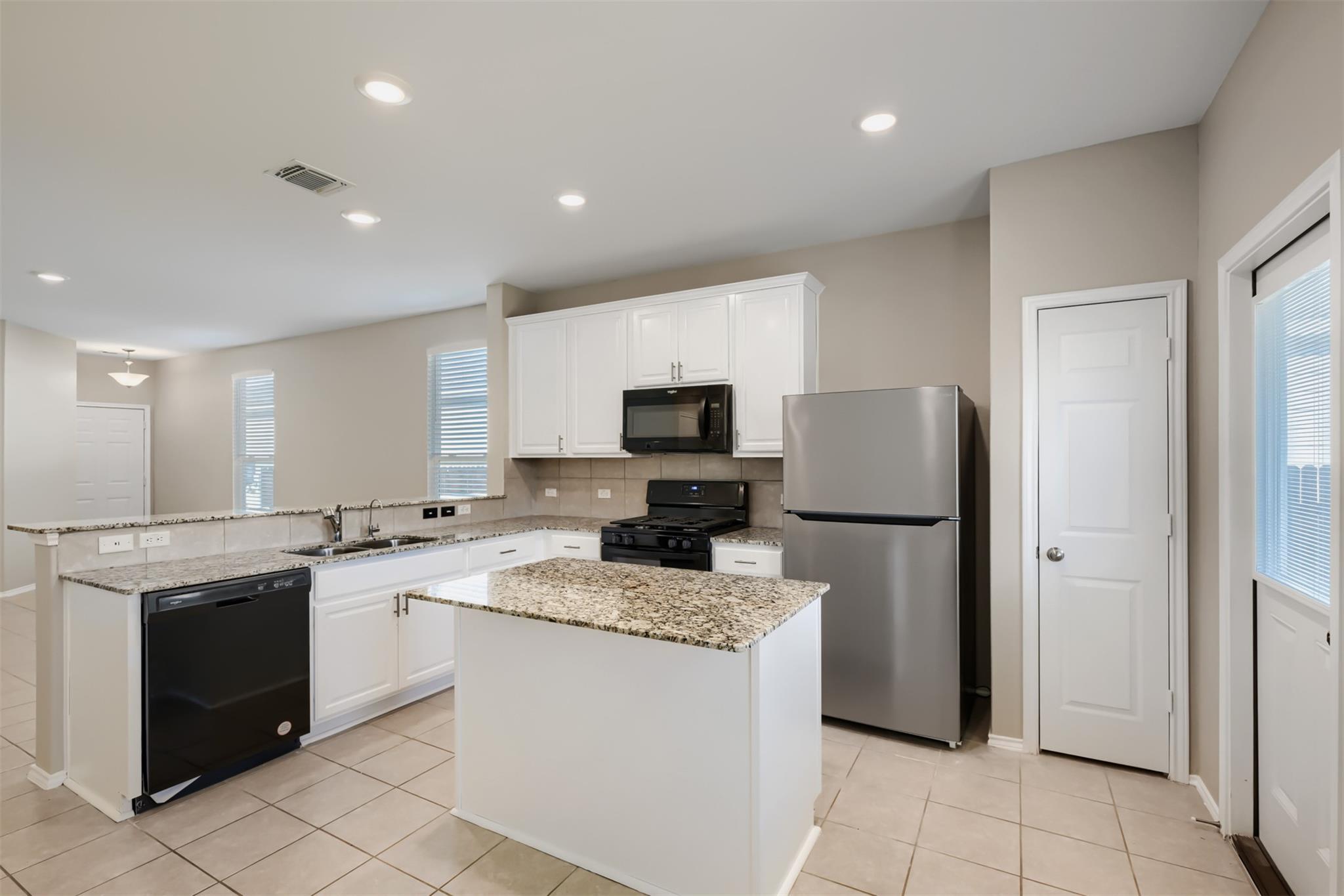 324  Harper Ln, photo 6