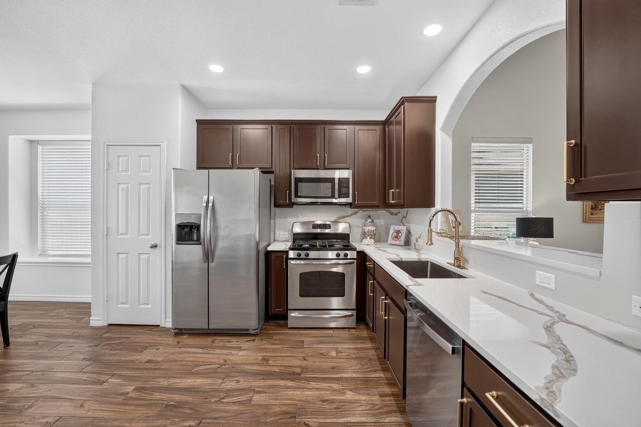 1703  Comfort Ln, photo 9
