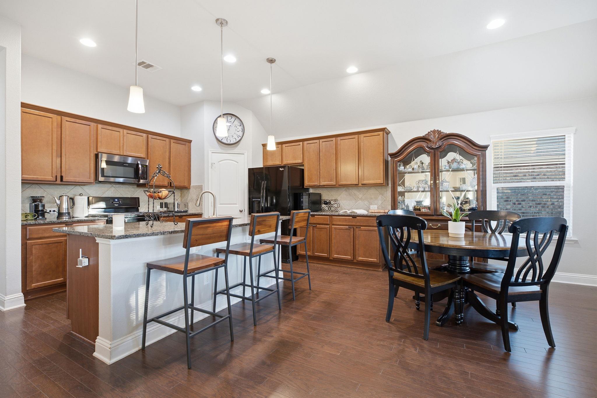 2920  Salvador Ln, photo 2