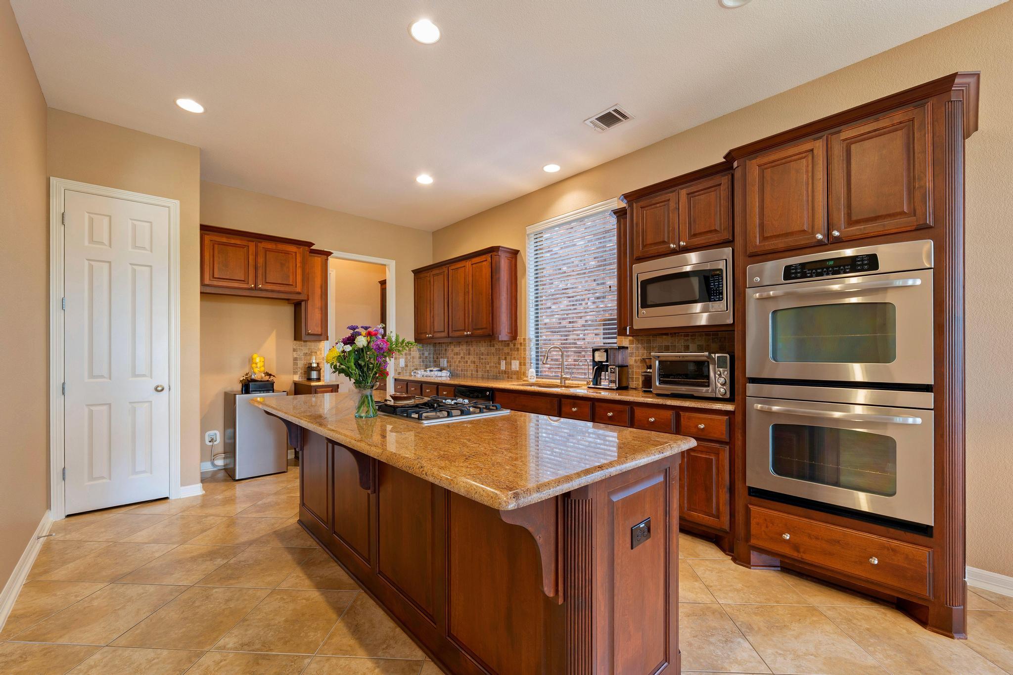 3543  Alexandrite Way, photo 12