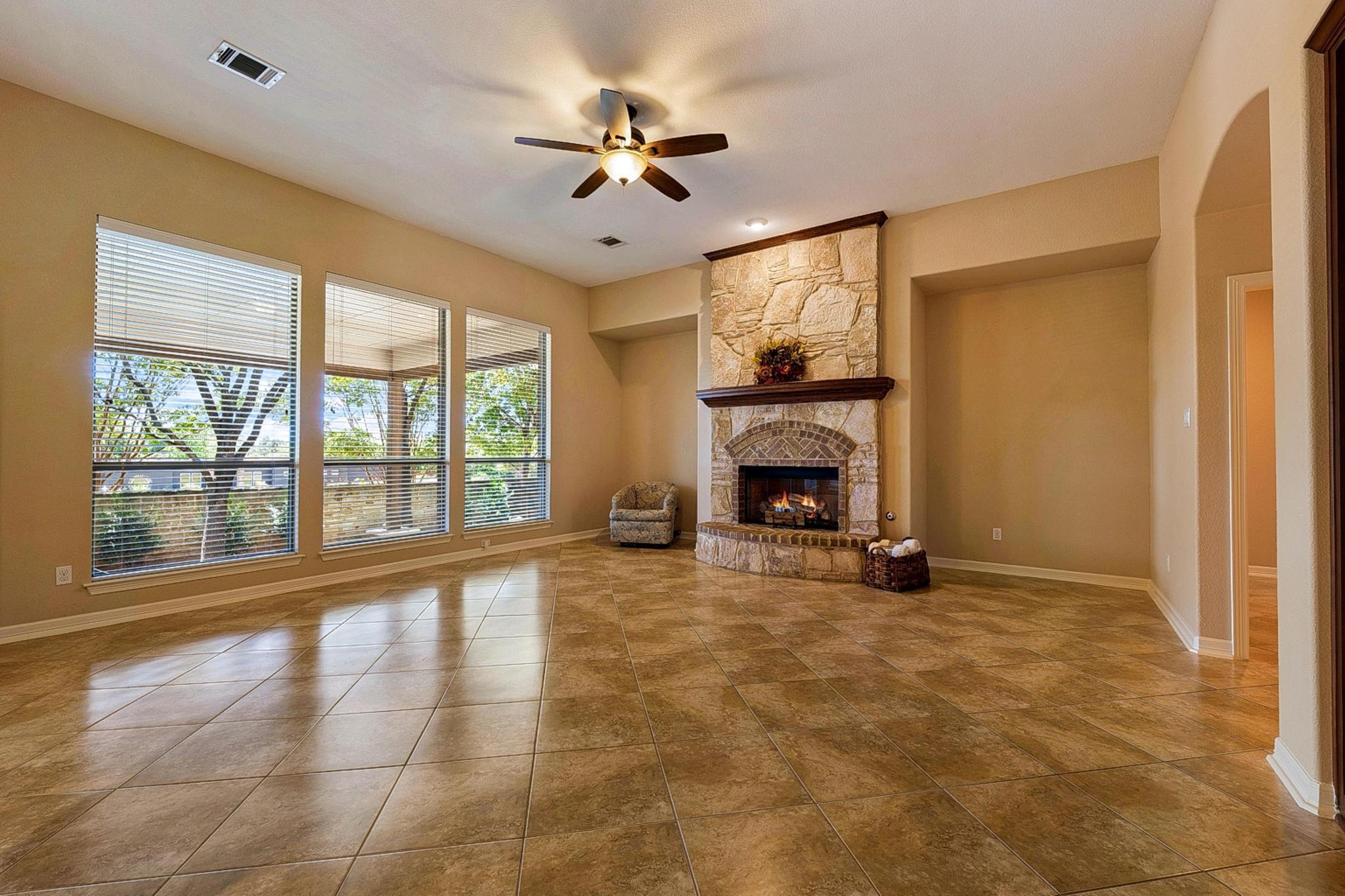 3543  Alexandrite Way, photo 8