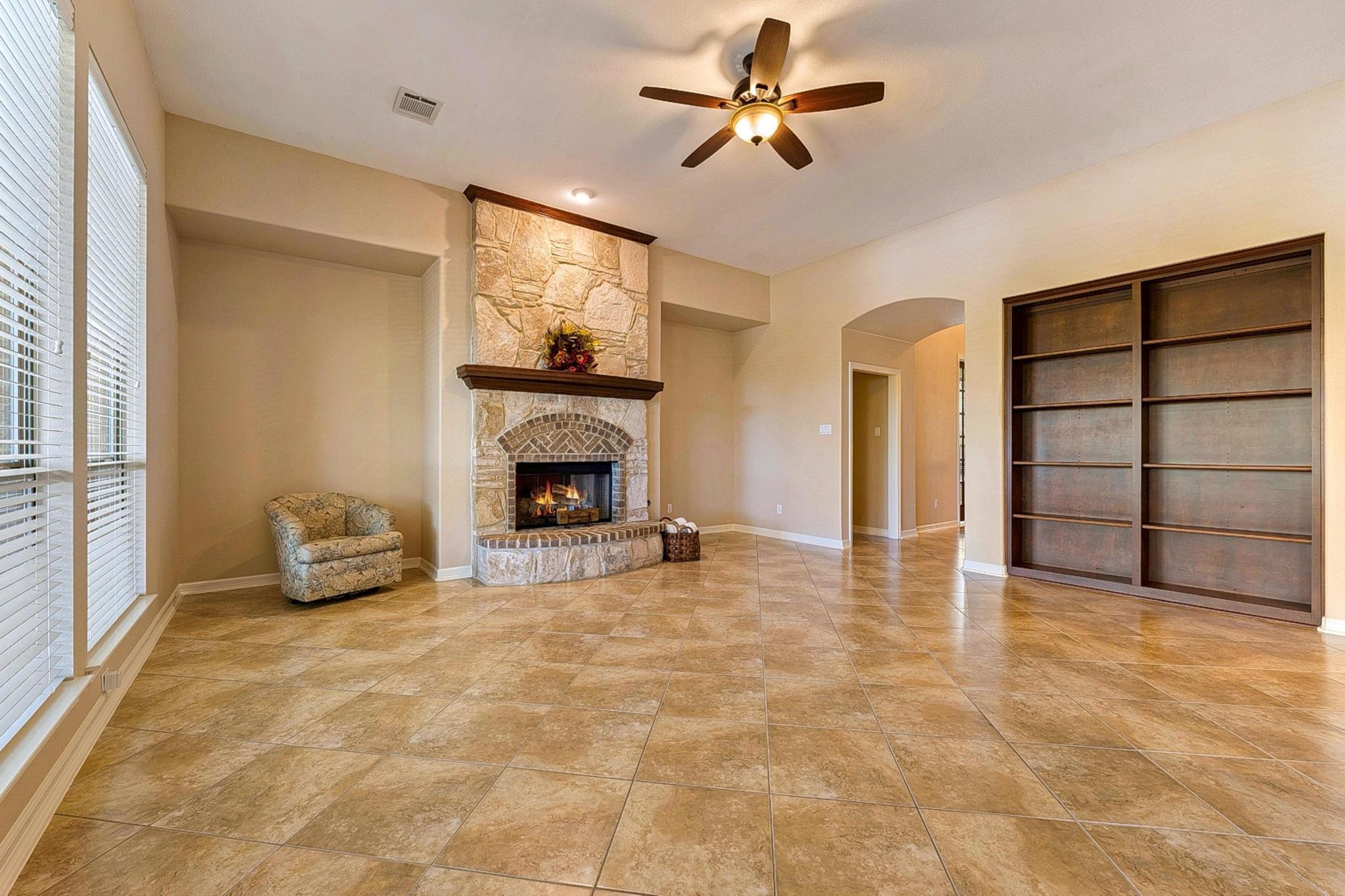 3543  Alexandrite Way, photo 10