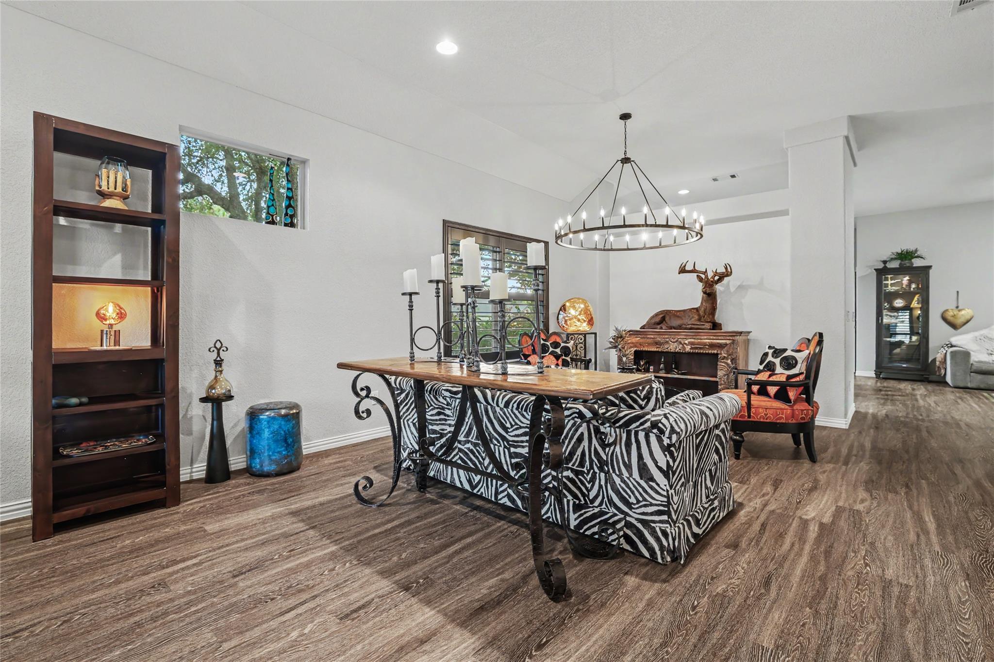 111  Brazos Dr, photo 11