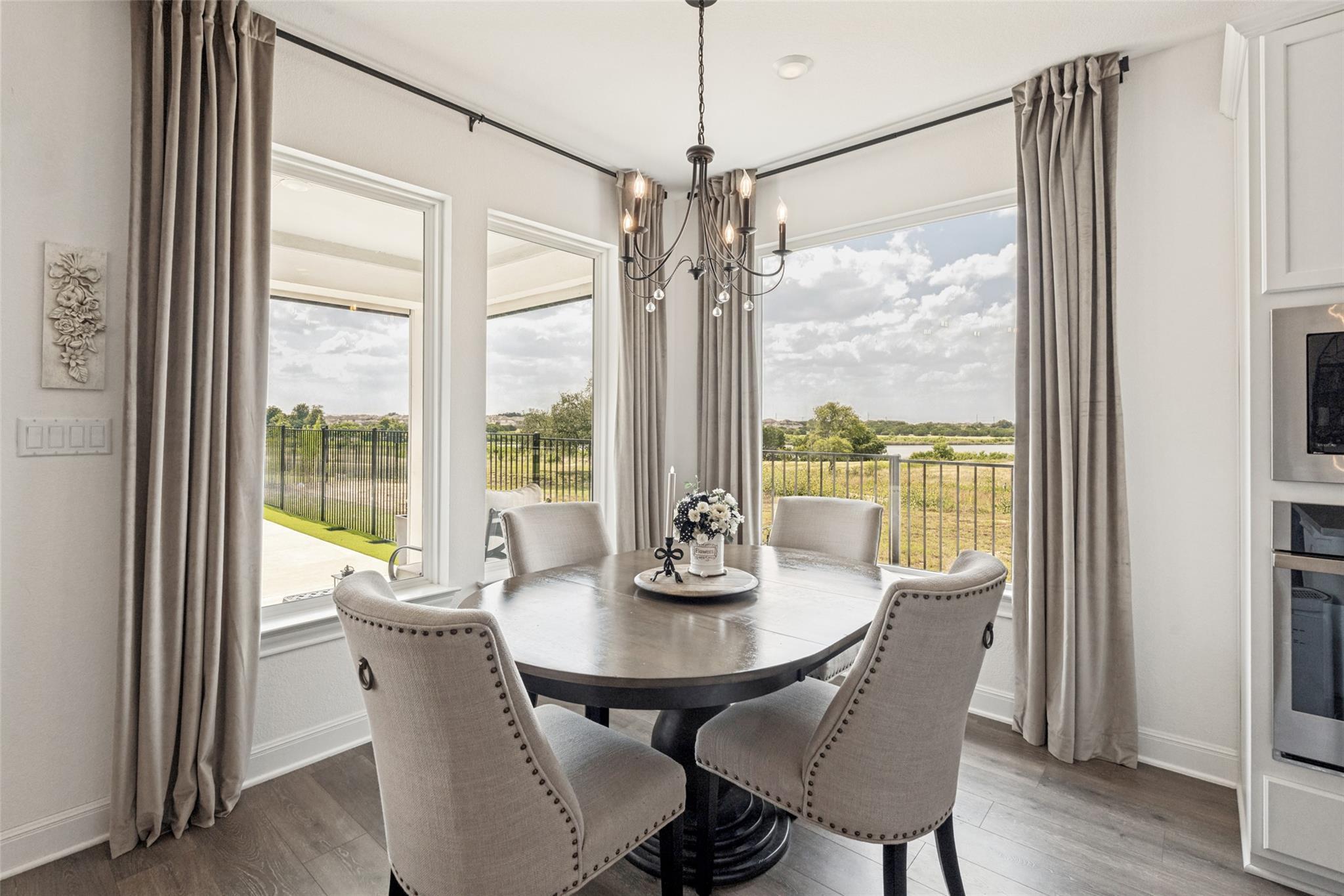 409  Gridiron Cv, photo 12