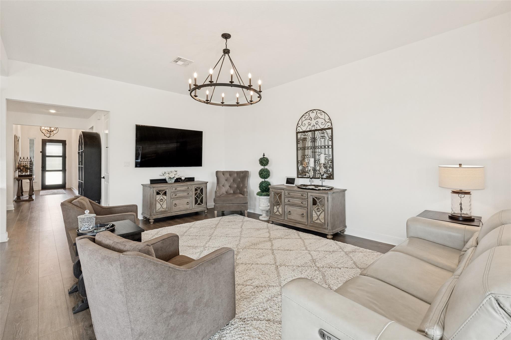 409  Gridiron Cv, photo 8