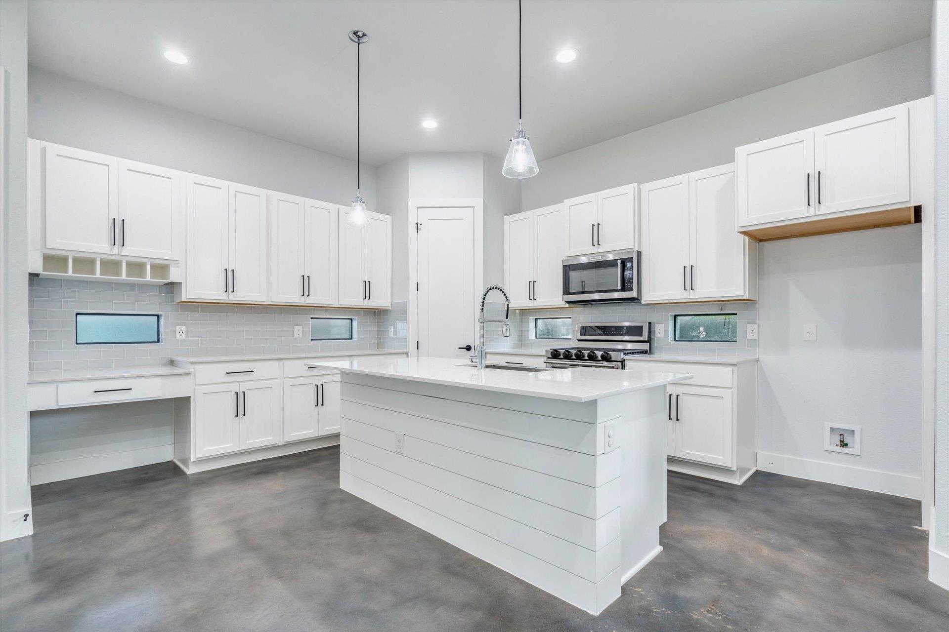 302  Irma Dr  #1, photo 5