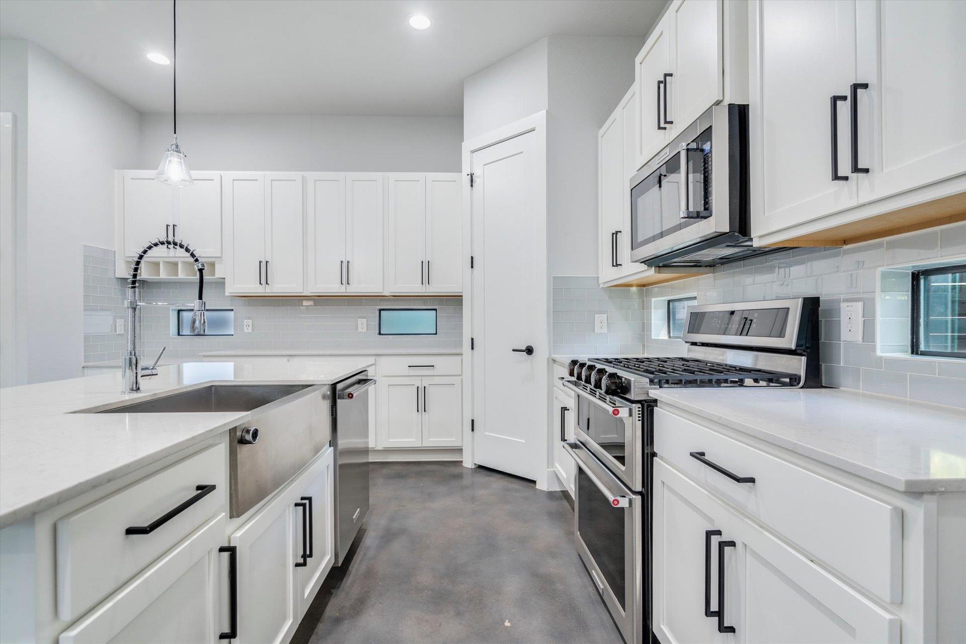 302  Irma Dr  #1, photo 7