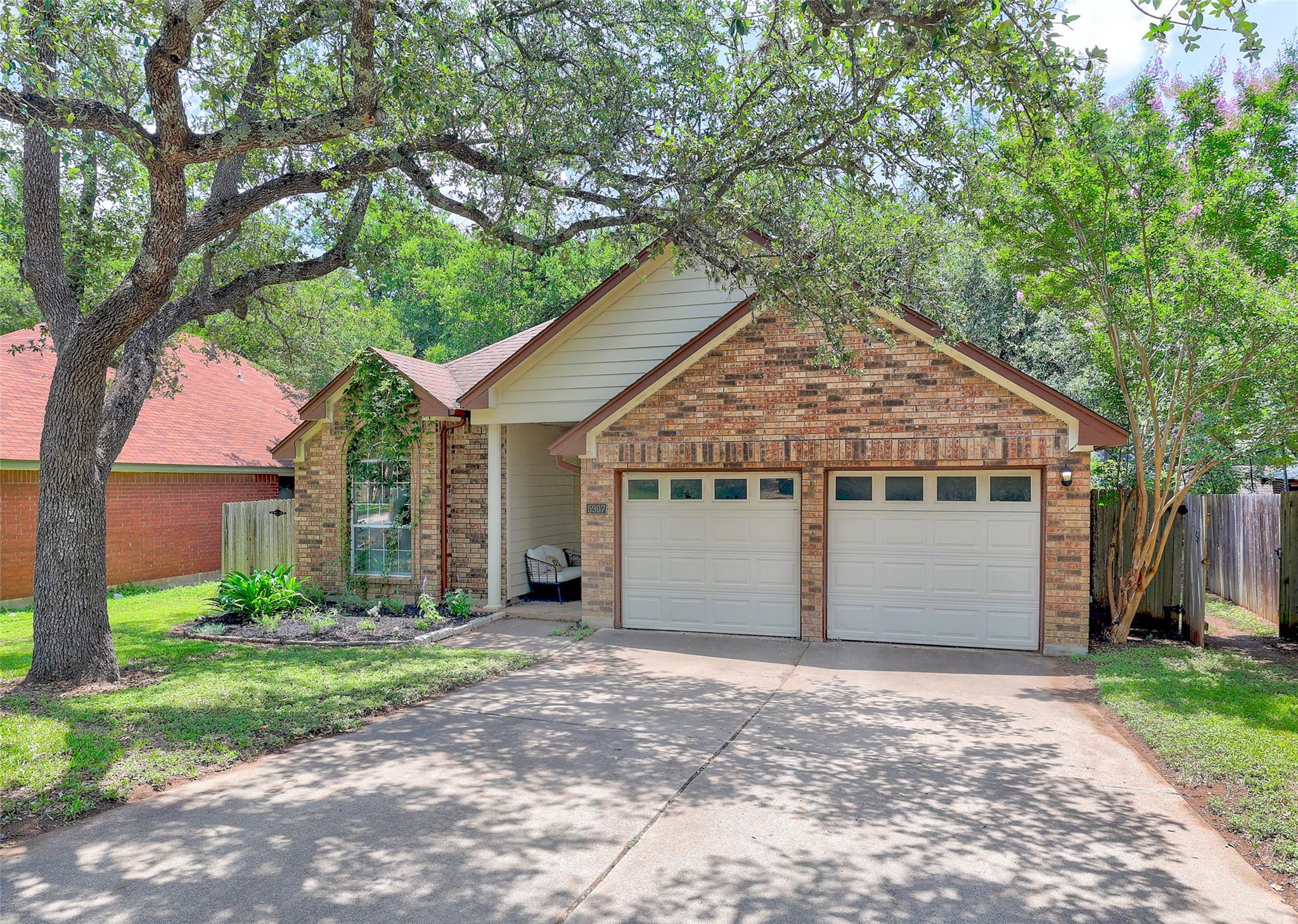 5907  Shanghai Pierce Rd, photo 2
