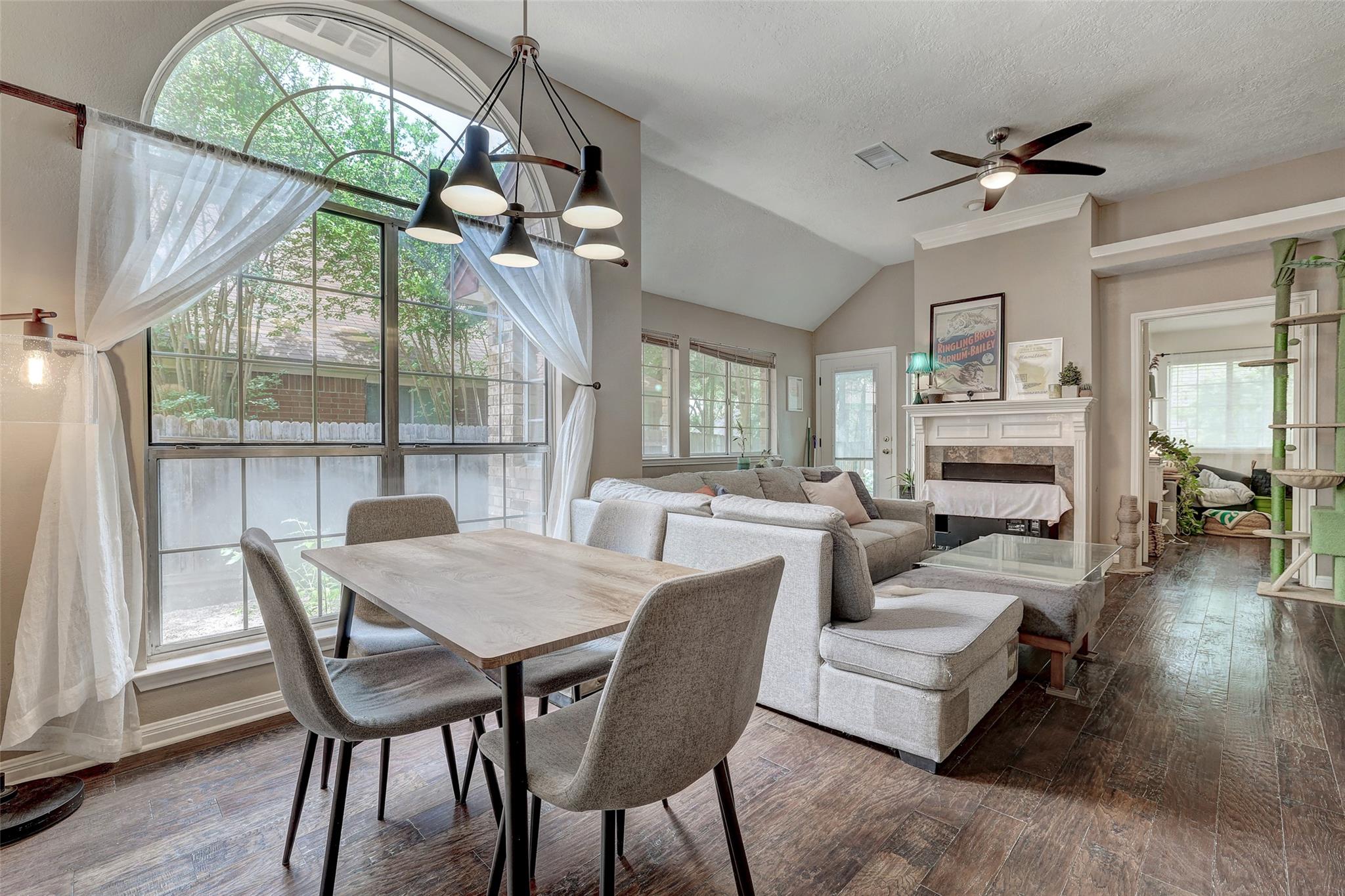 5907  Shanghai Pierce Rd, photo 8