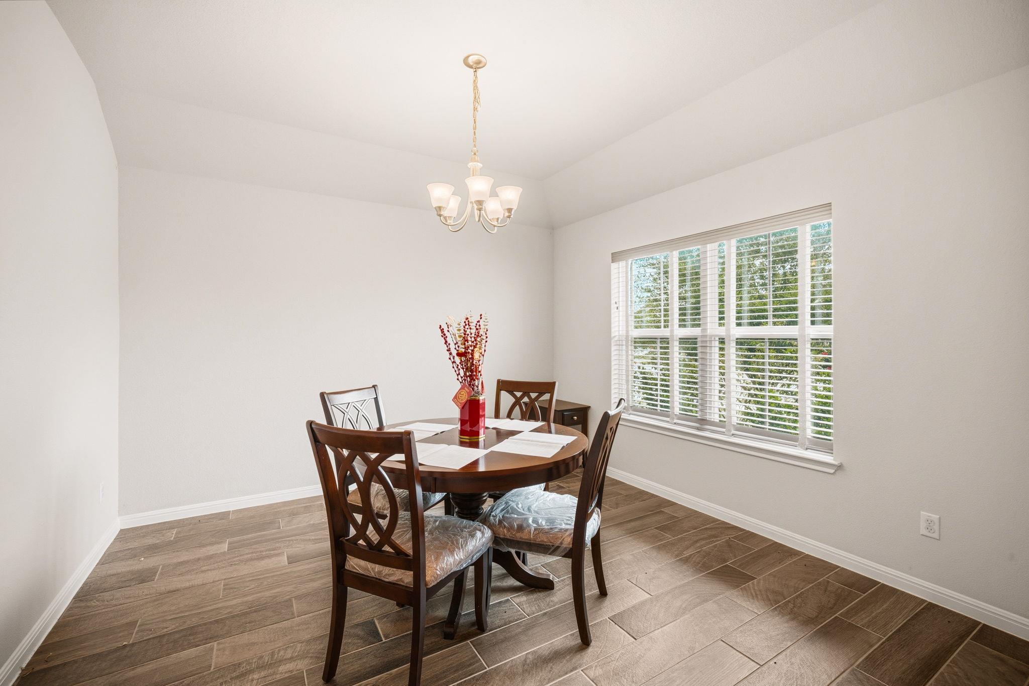 19024  Scoria Dr, photo 2